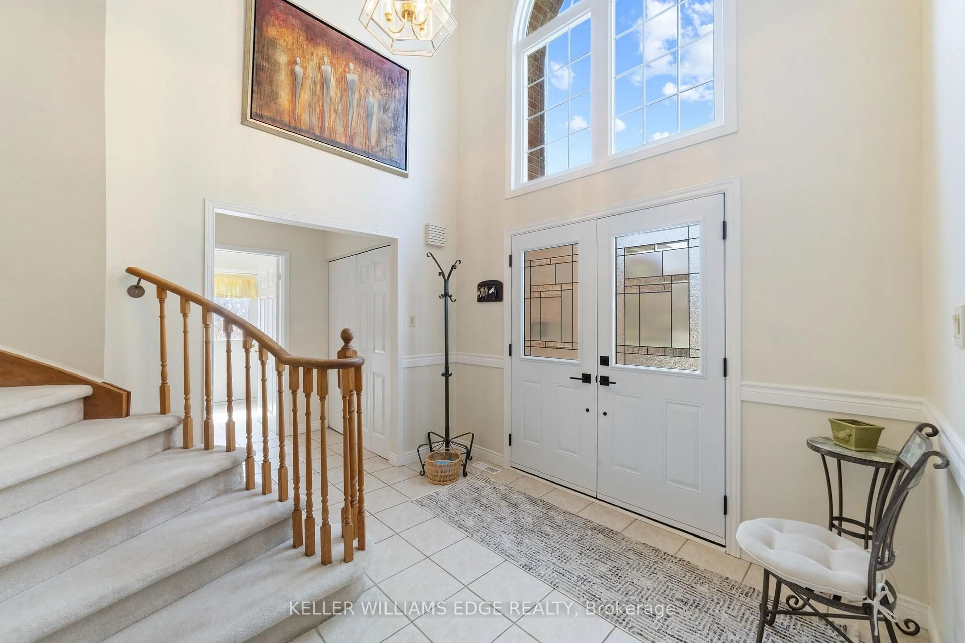 Indoor entryway for 3156 Longmeadow Rd, Burlington Ontario L7M 2X6