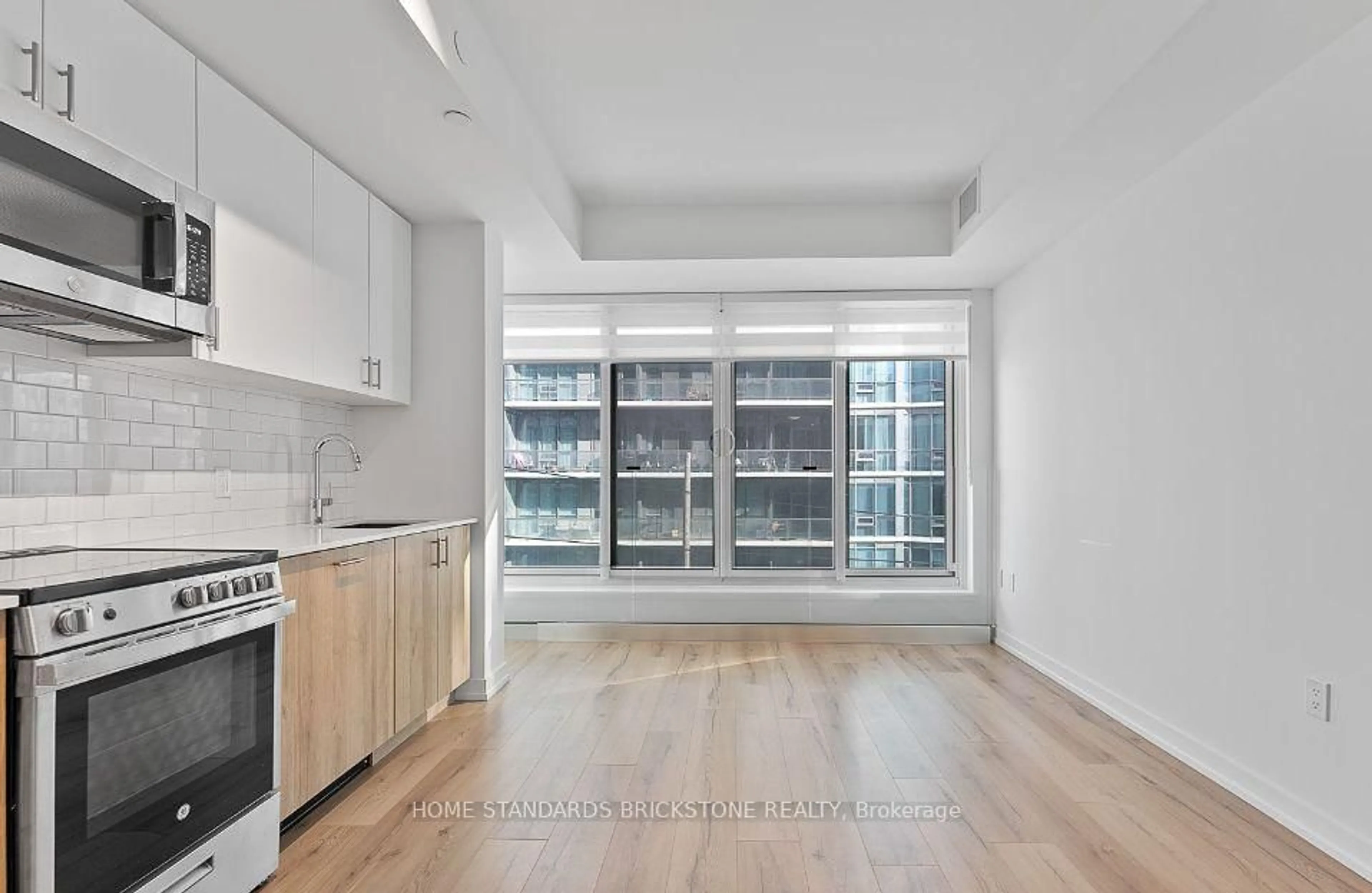 Unknown for 1195 The Queensway #411, Toronto Ontario M8Z 0H1