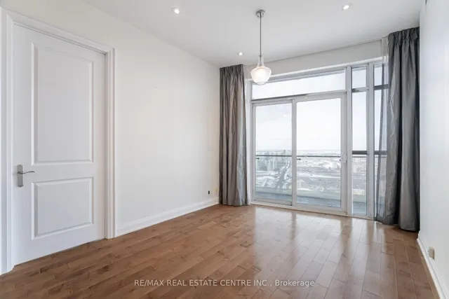 Additional image 30 of 50 Absolute Ave Unit 4908