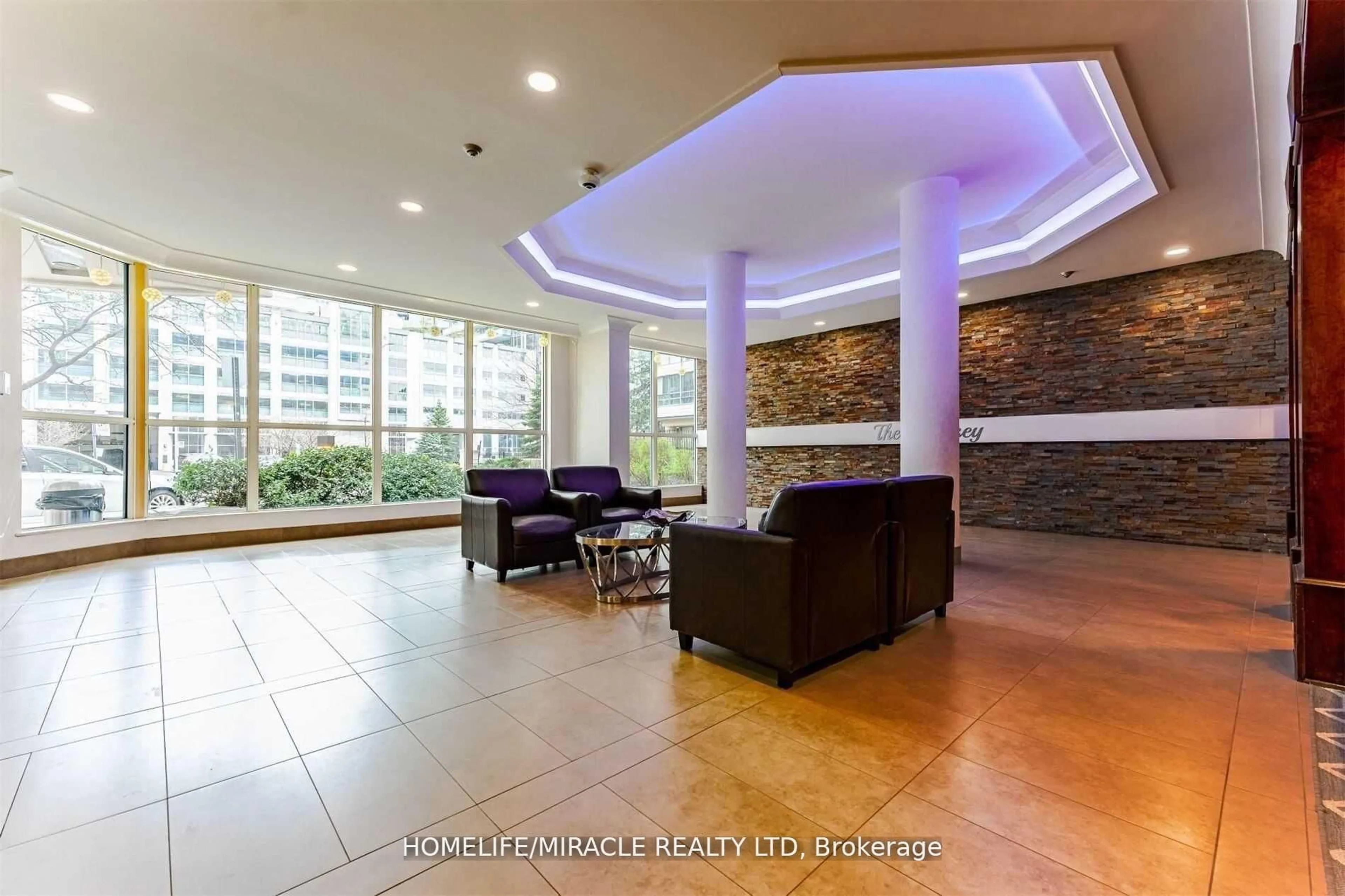 Lobby for 250 Webb Dr #318, Mississauga Ontario L6P 1Y9