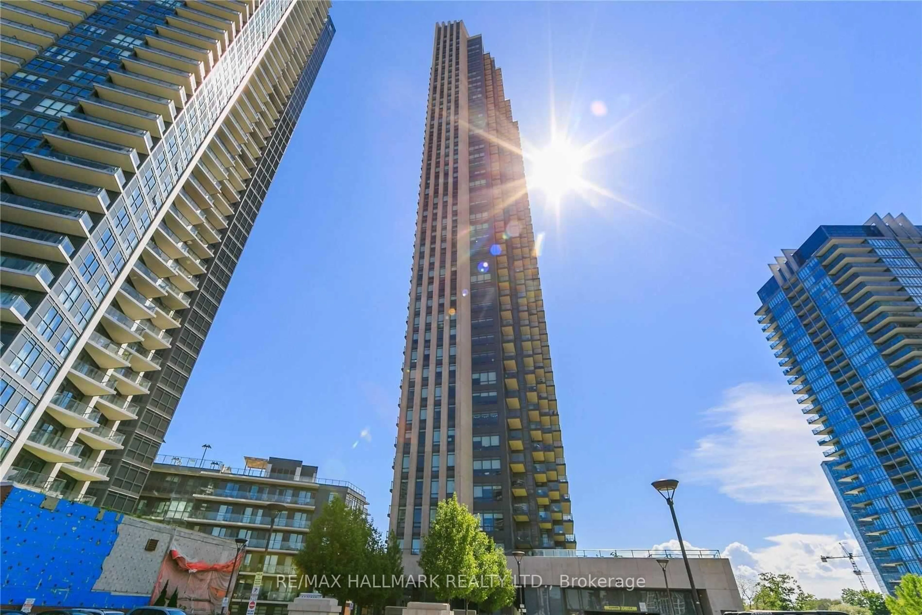 A pic from outside/outdoor area/front of a property/back of a property/a pic from drone, city buildings view from balcony for 36 Park Lawn Rd #1909, Toronto Ontario M8V 0E5