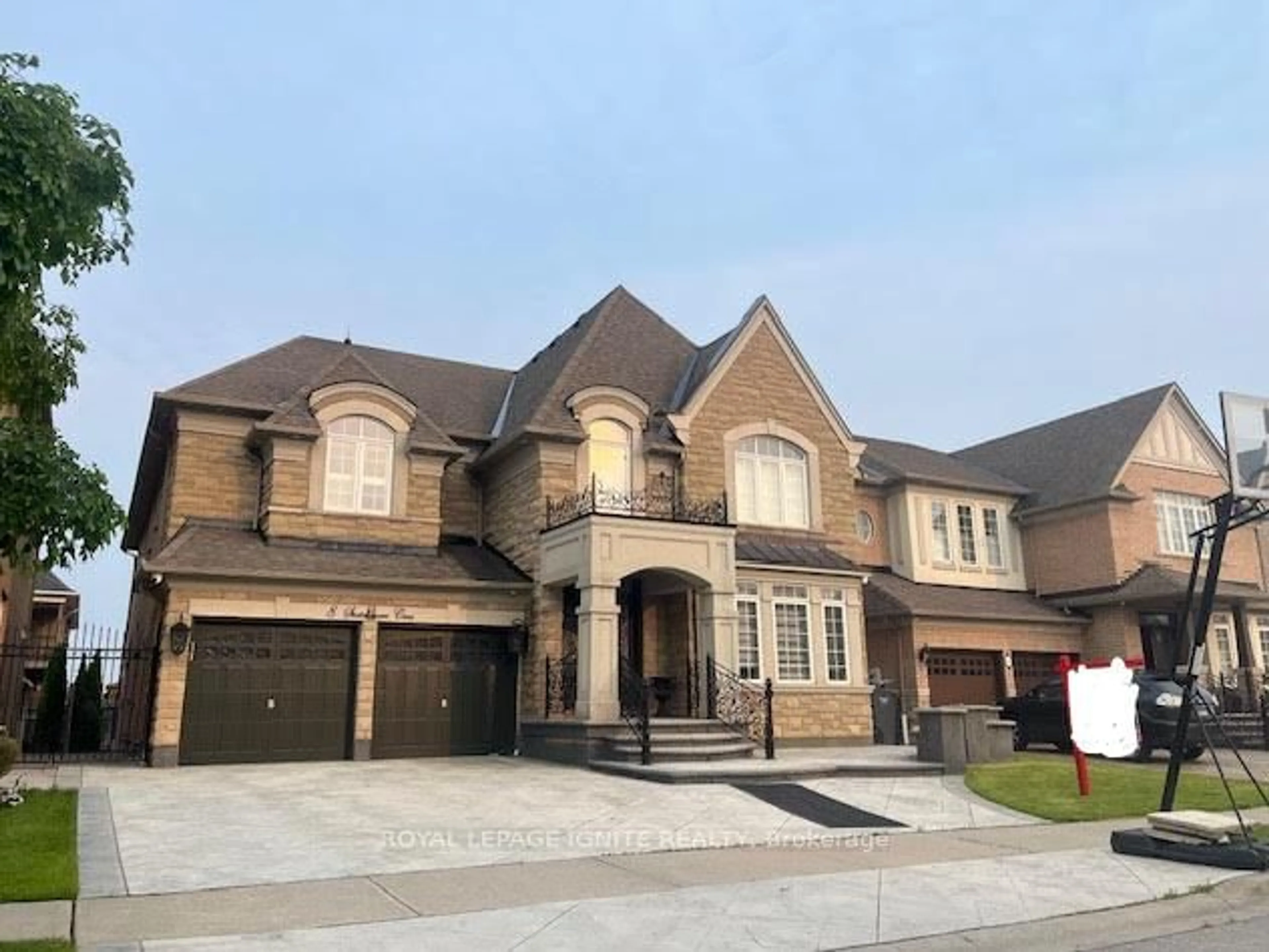 Home with brick exterior material, street for 8 Scotchmere Cres, Brampton Ontario L6P 3A7