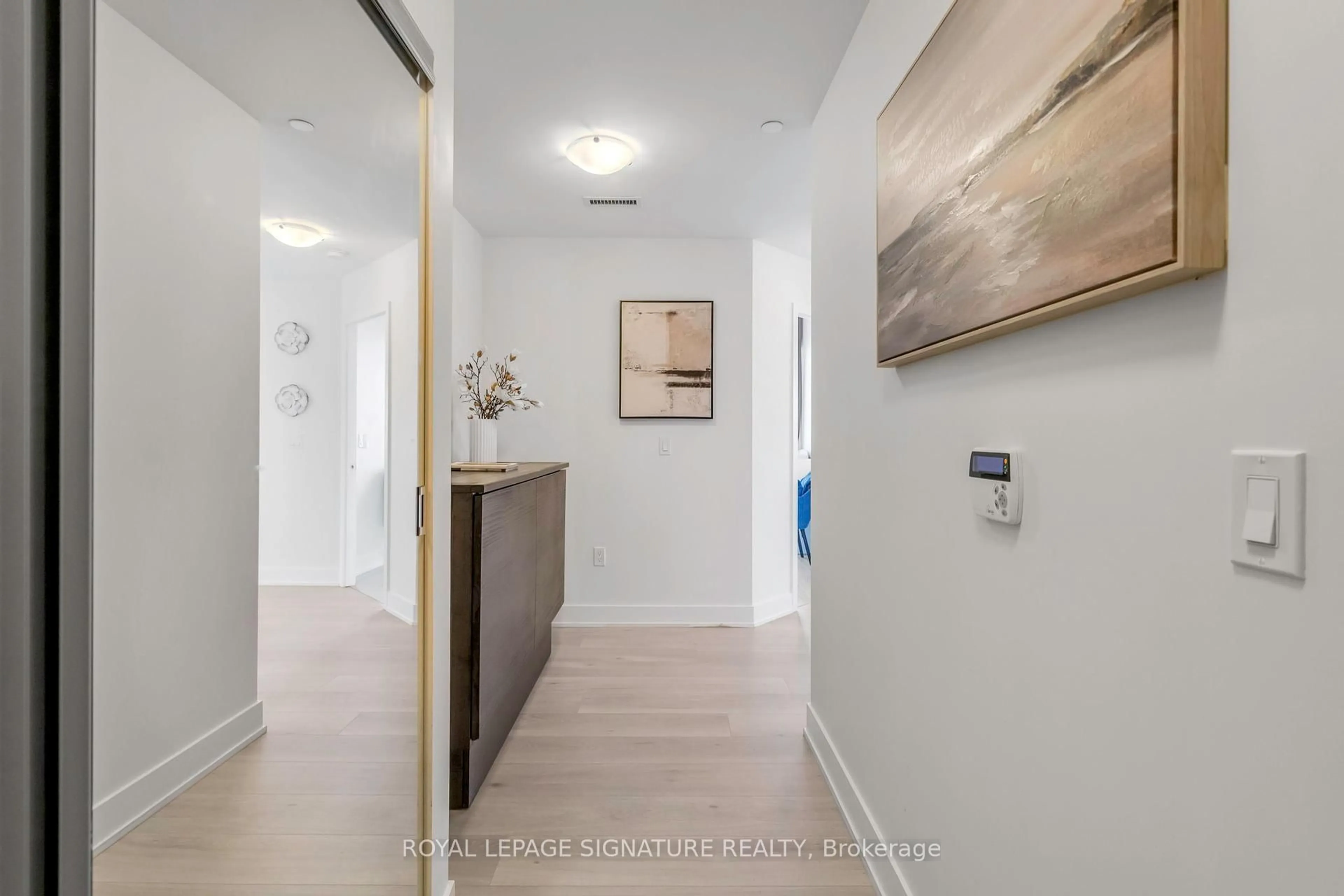 Indoor entryway for 20 Shore Breeze Dr #4503, Toronto Ontario M8V 0C7