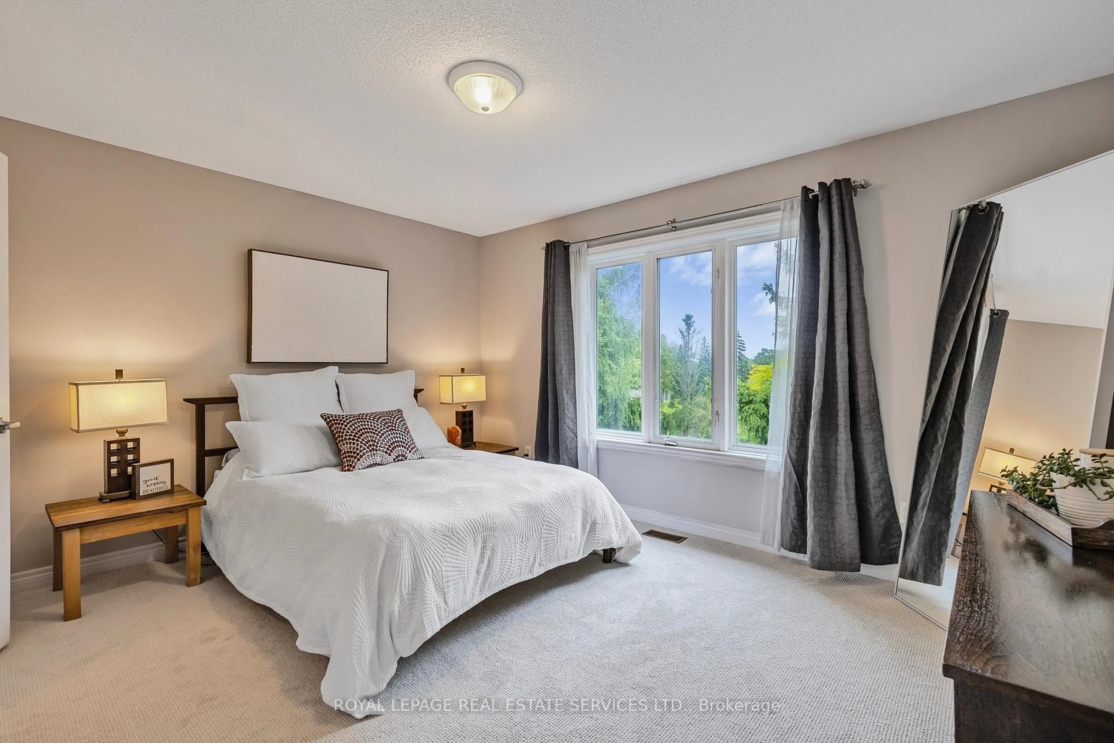 Bedroom with bed, carpet floor for 4280 Ingram Common, Burlington Ontario L7L 0C4
