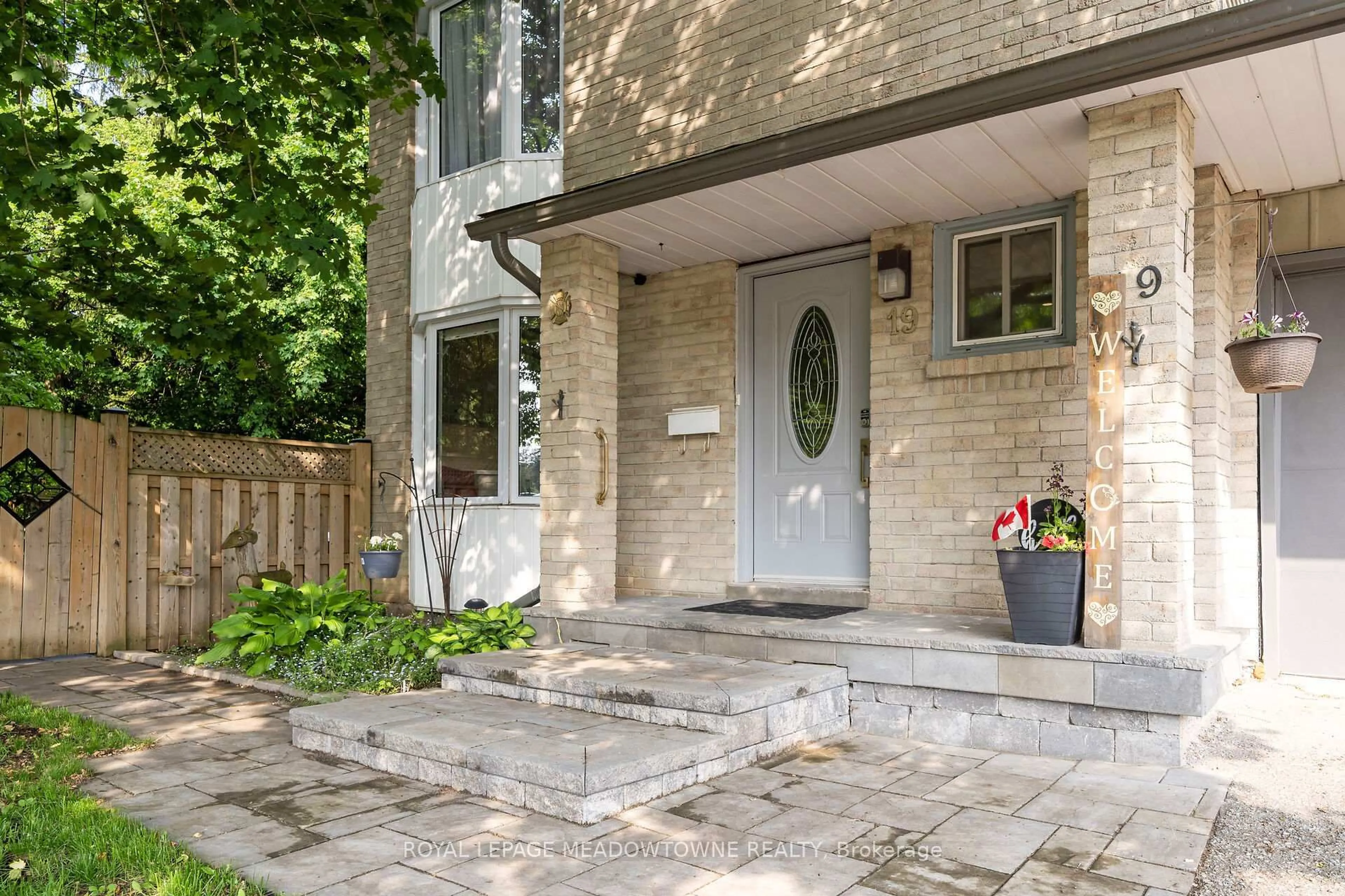 Unknown for 19 Ransom St, Halton Hills Ontario L7J 2V9