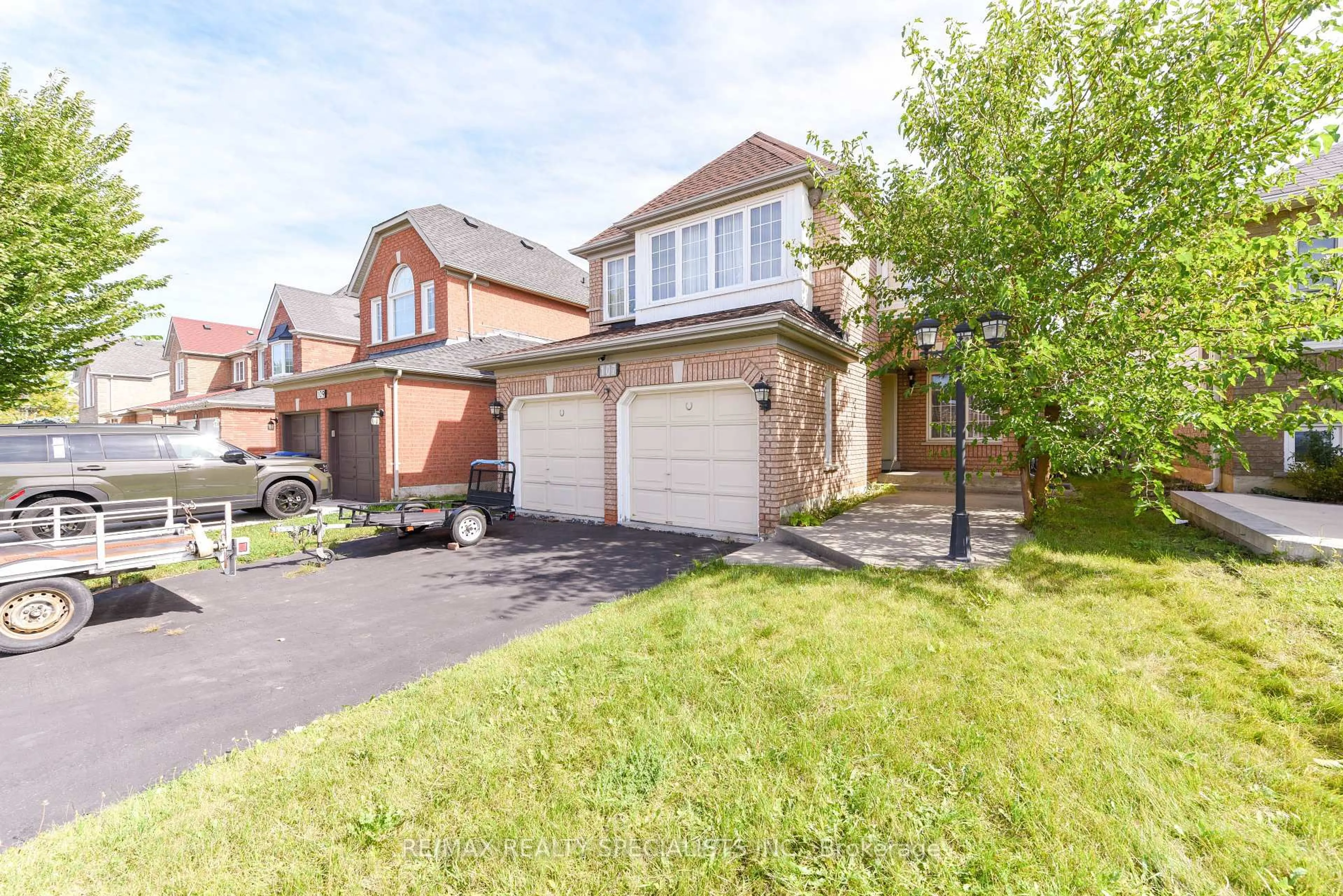 Unknown for 107 Seclusion Cres, Brampton Ontario L6R 1K8