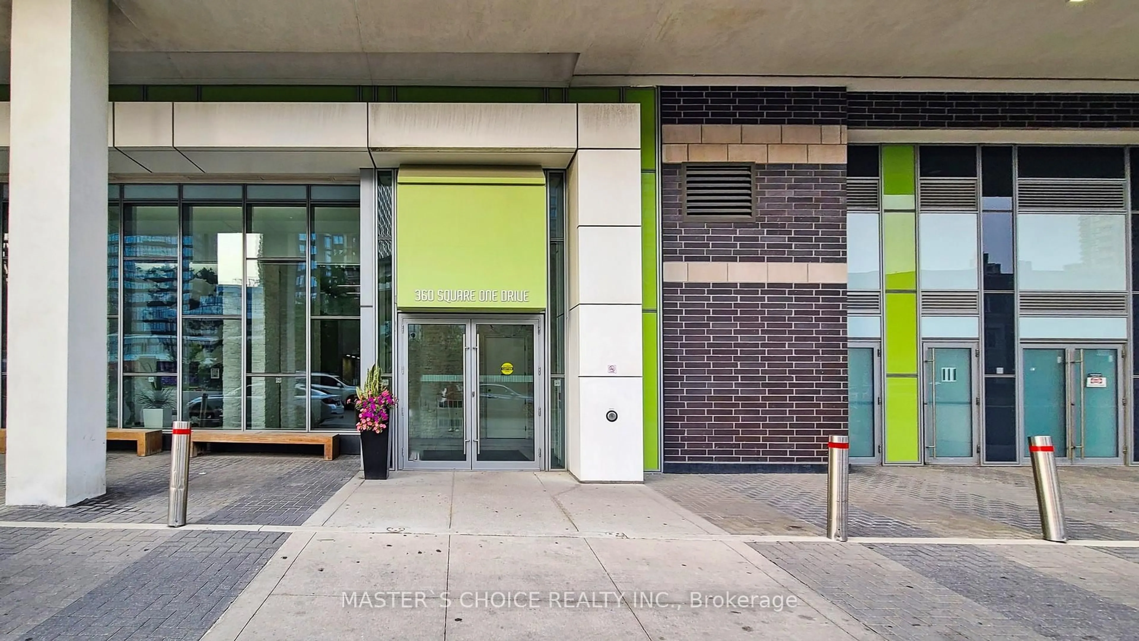 Indoor foyer for 360 Square One Dr #1203, Mississauga Ontario L5B 0G7