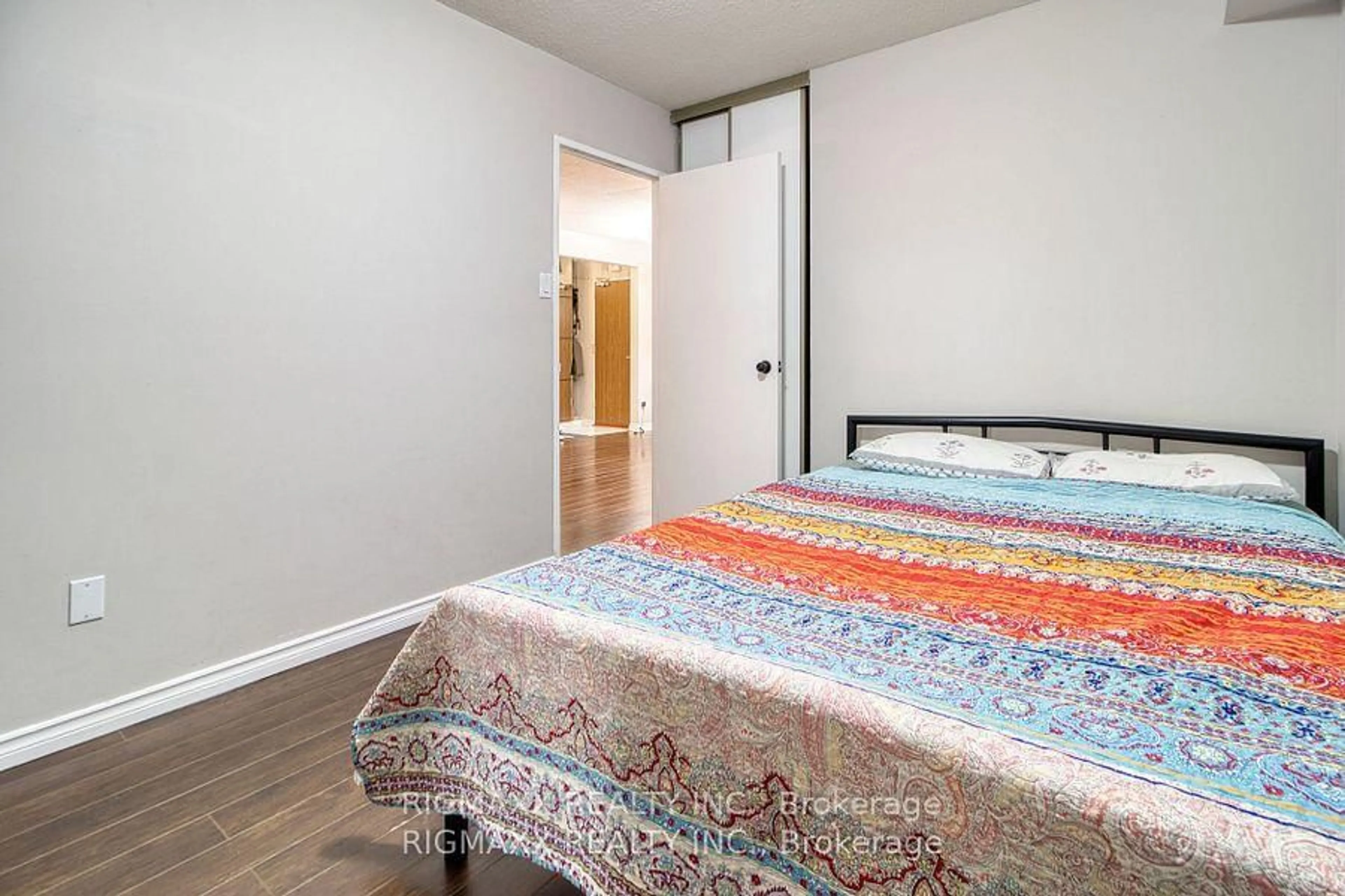 Bedroom with bed, unknown for 20 Mississauga Valley Blvd #1501, Mississauga Ontario L5A 3S1