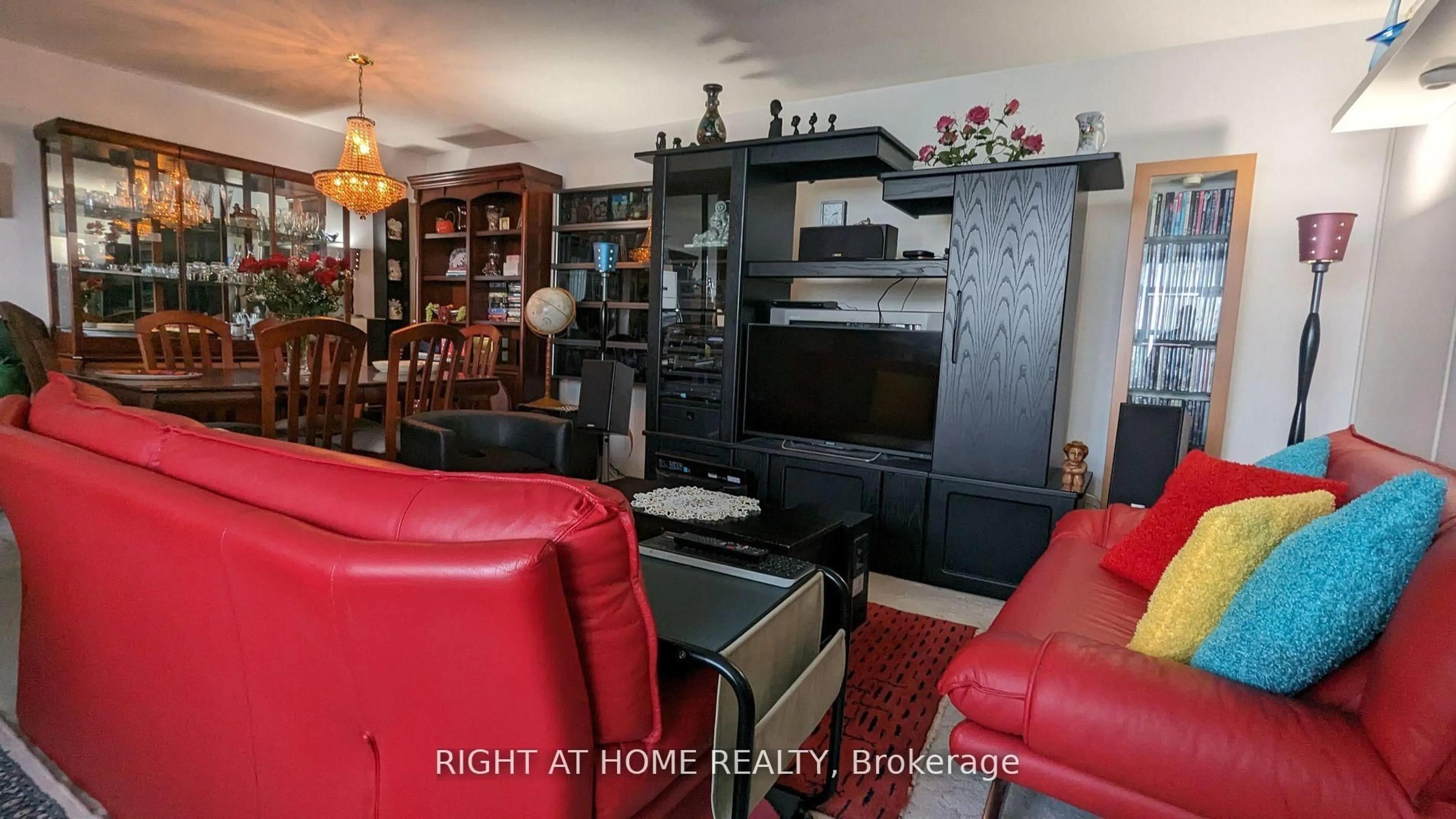 Unknown for 2323 Confederation Pkwy #807, Mississauga Ontario L5B 1R6