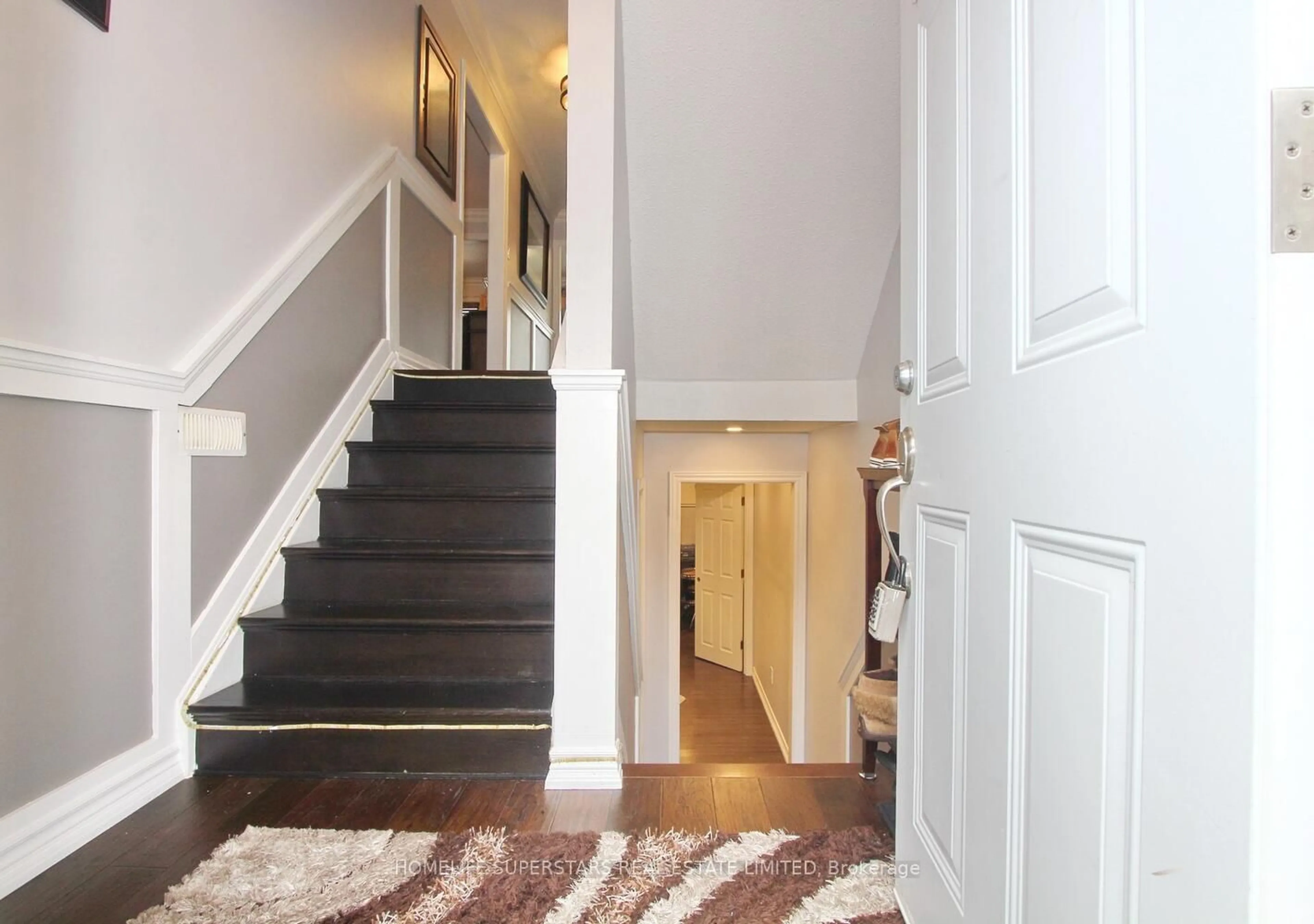 Indoor entryway for 76 Morley Cres, Brampton Ontario L6S 3K8
