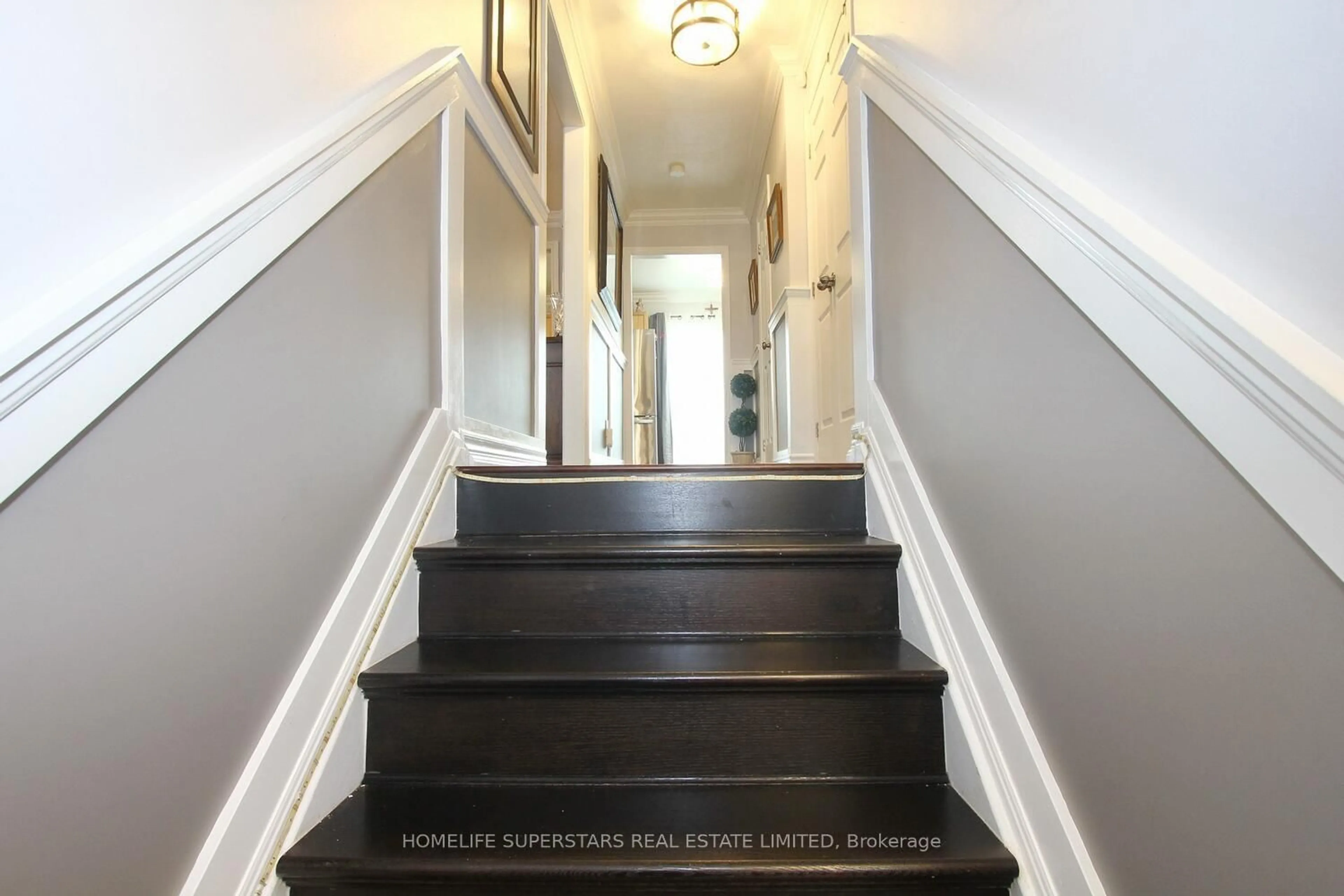 Unknown for 76 Morley Cres, Brampton Ontario L6S 3K8