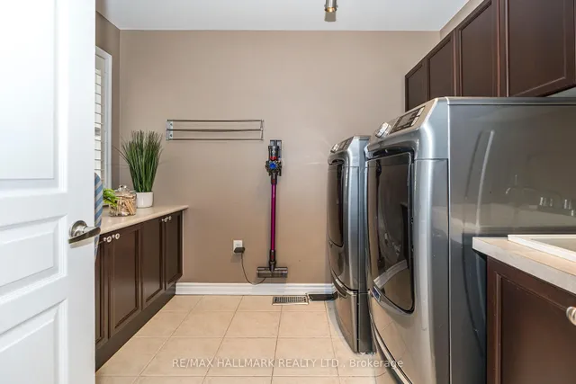 Additional image 9 of 765 Boughton Cres