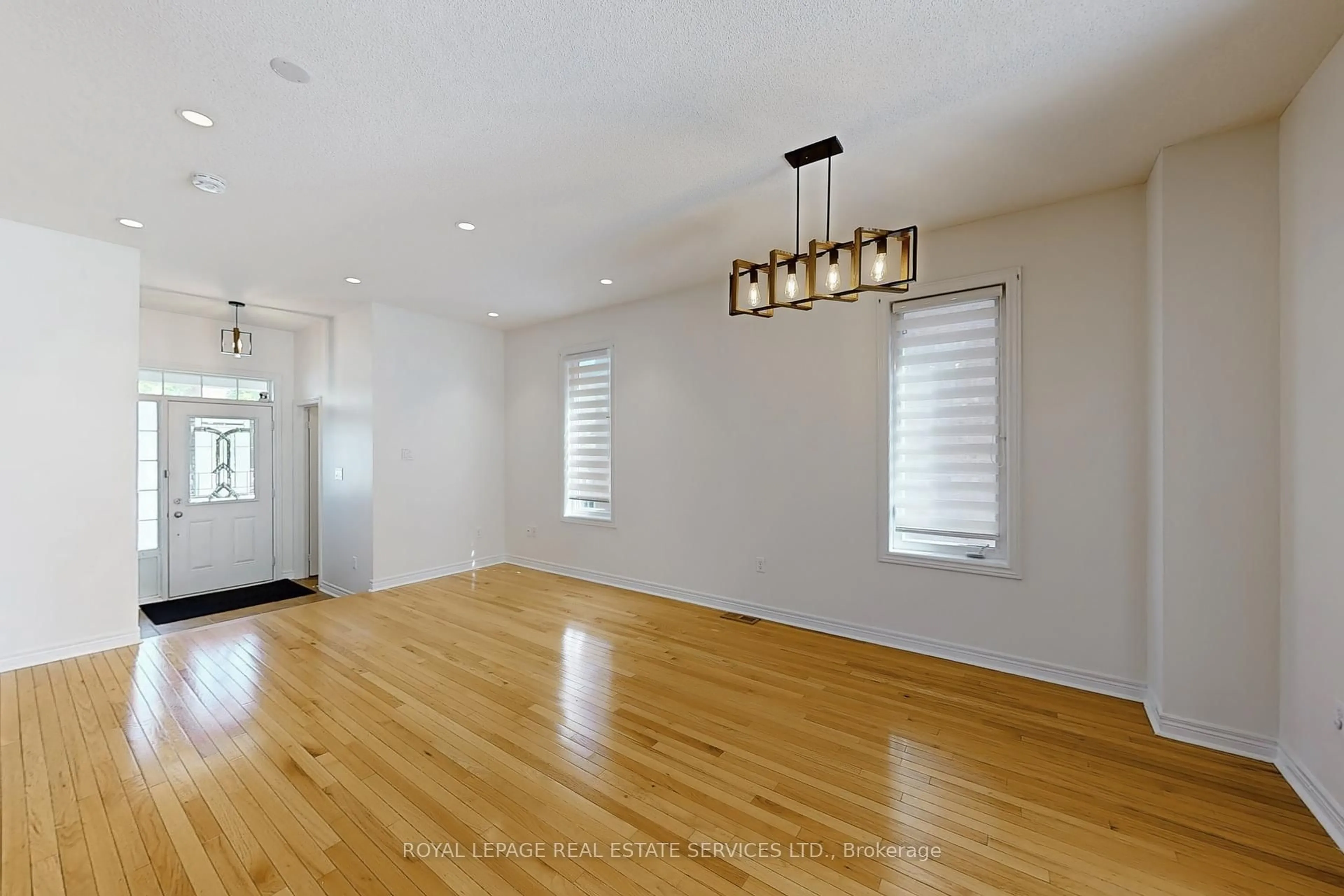 A pic of a room for 24 Accent Circ, Brampton Ontario L7A 0L2