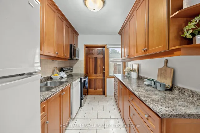 Additional property image - 683 Old Weston Rd