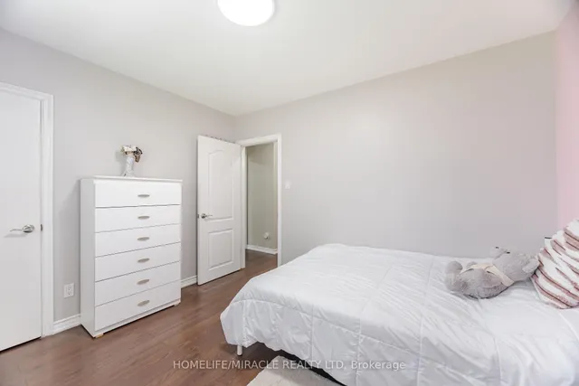 Additional property image - 41 Bradstock Rd