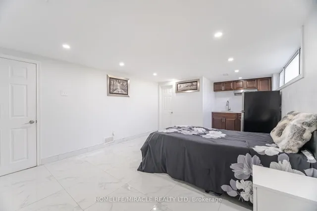 Additional property image - 41 Bradstock Rd
