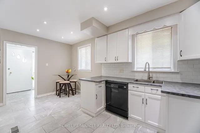 Additional property image - 41 Bradstock Rd