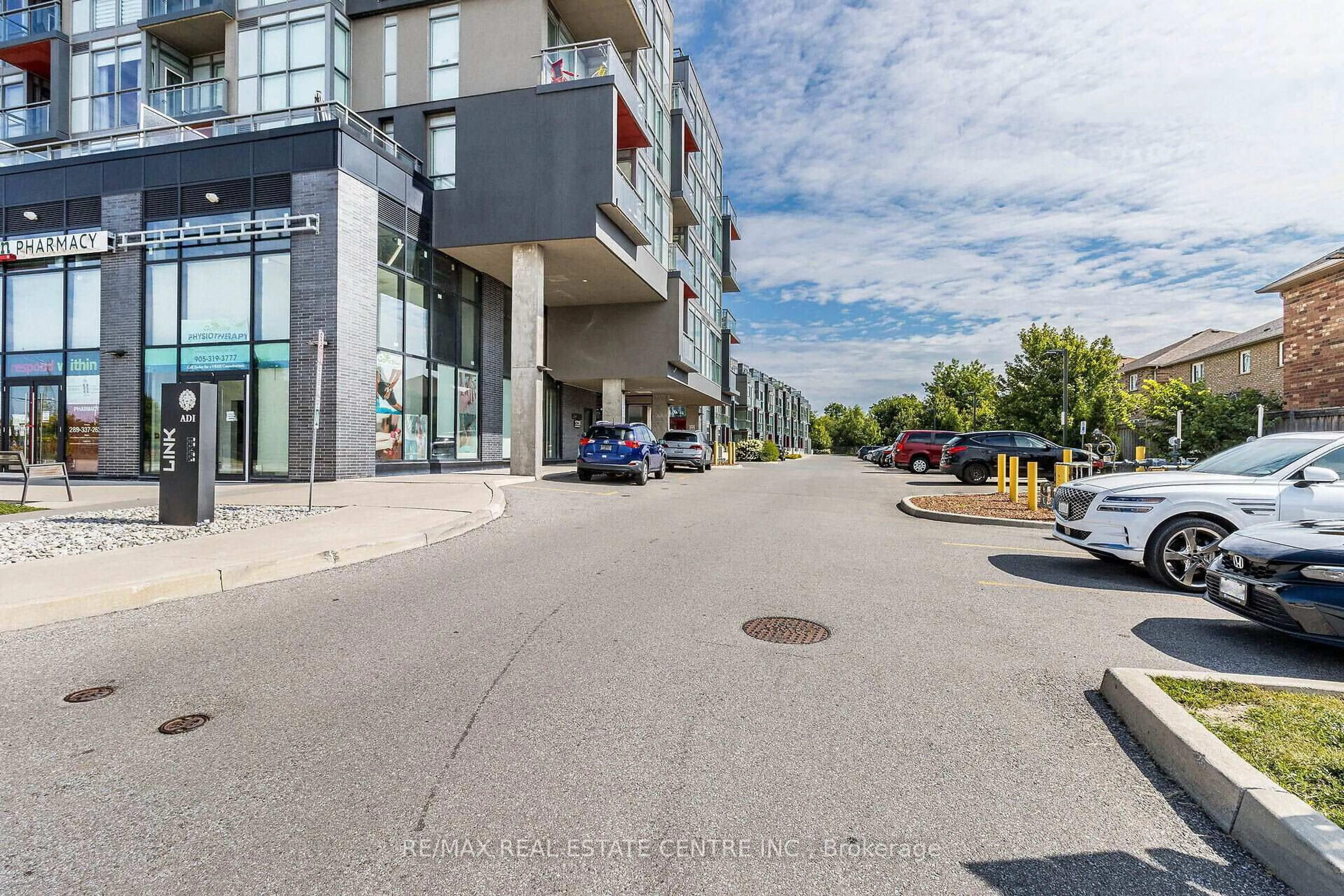 Unknown for 5240 Dundas St #B314, Burlington Ontario L7L 0J6