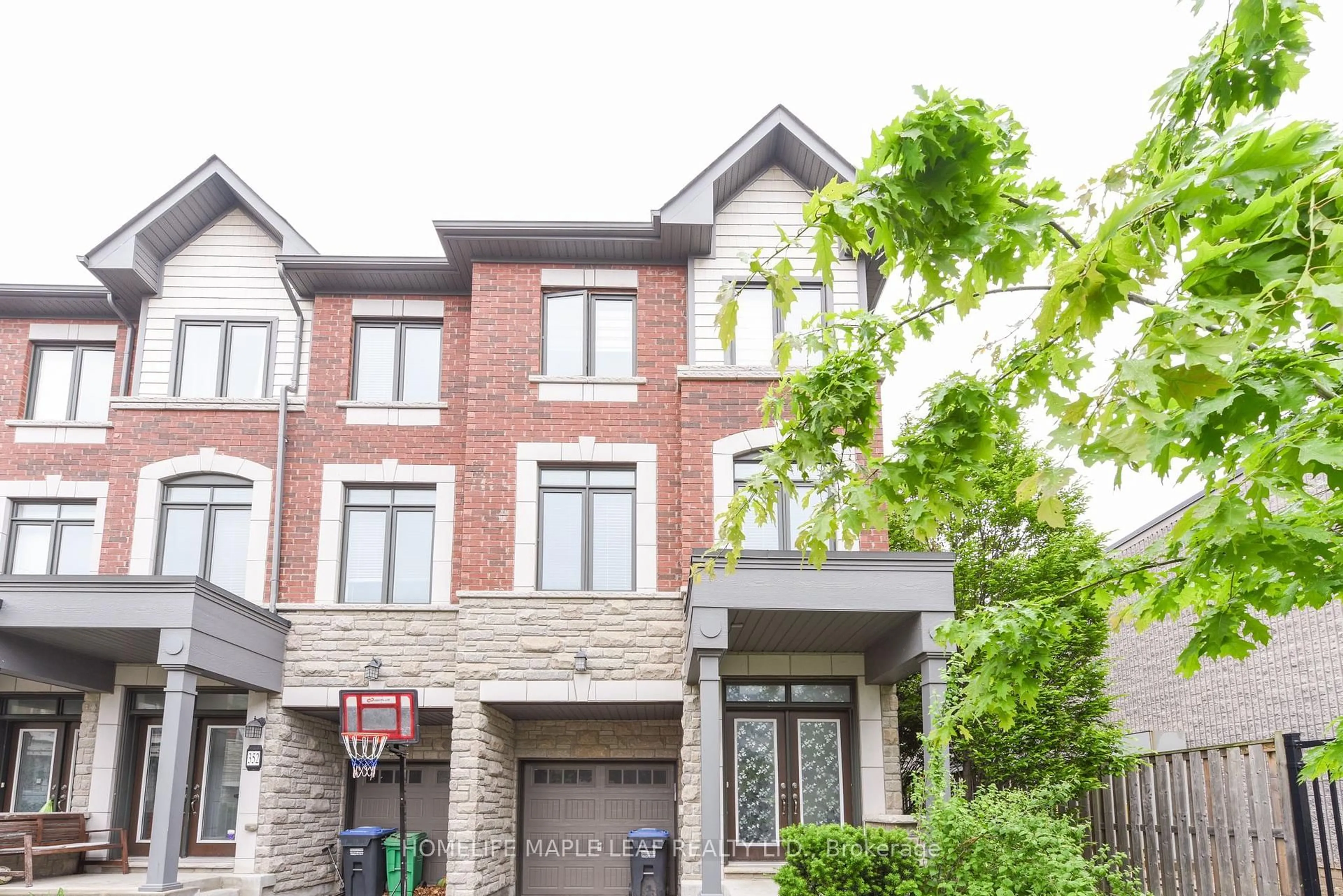 Home with brick exterior material, street for 350 Ladycroft Terr #1, Mississauga Ontario L5A 3N7