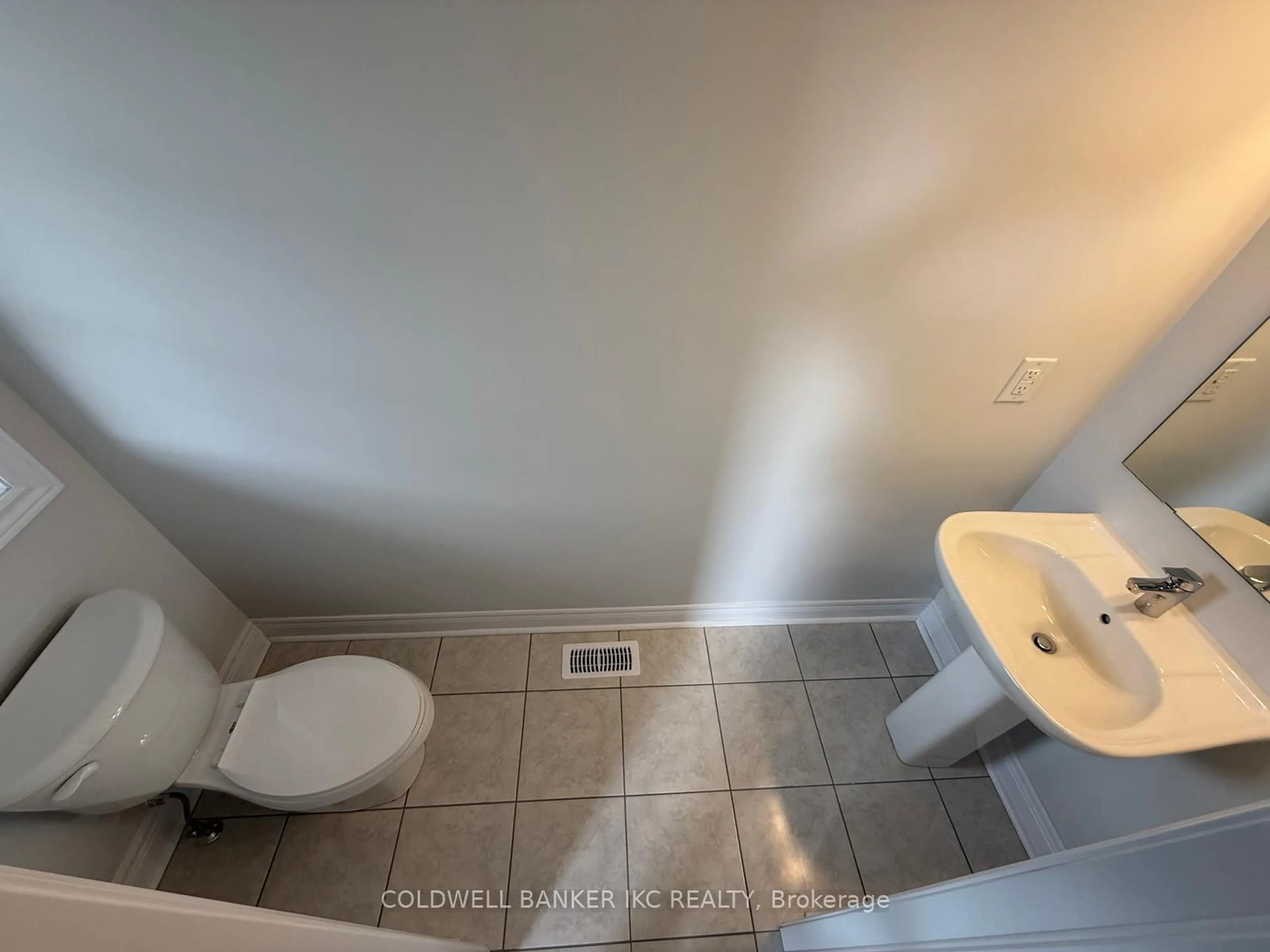 A pic of a room for 31 Keyworth Cres, Brampton Ontario L6R 4E8