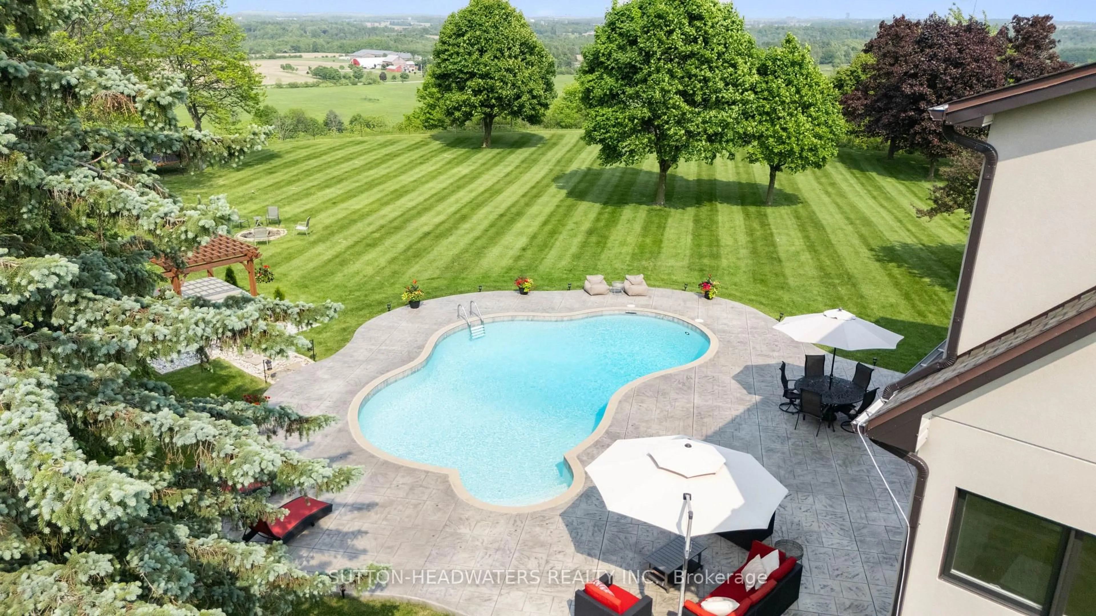 Pool for 15415 Clayhill Rd, Halton Hills Ontario L7G 4S8