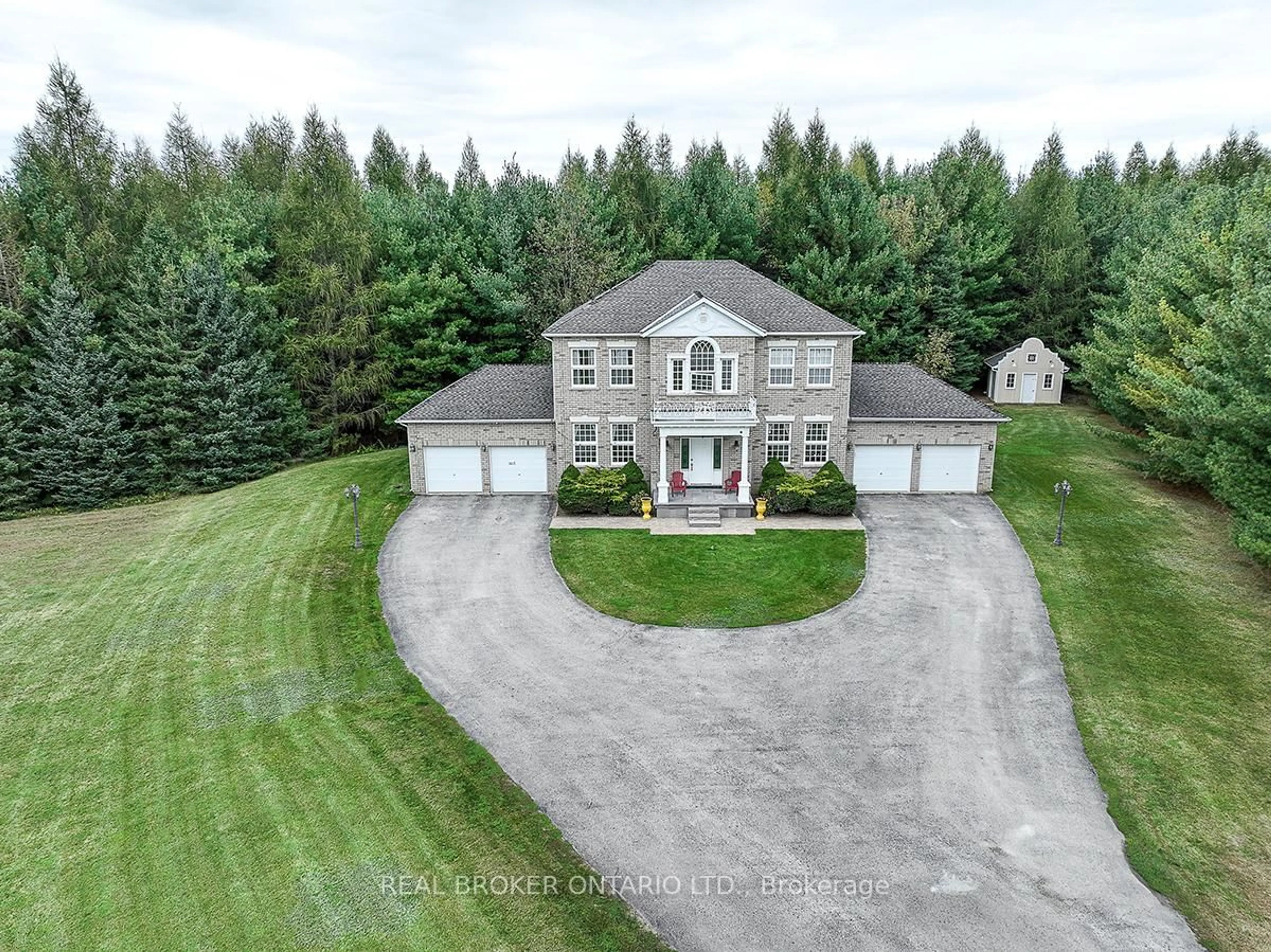 A pic from outside/outdoor area/front of a property/back of a property/a pic from drone, unknown for 10 Costner Pl, Caledon Ontario L7E 0C7