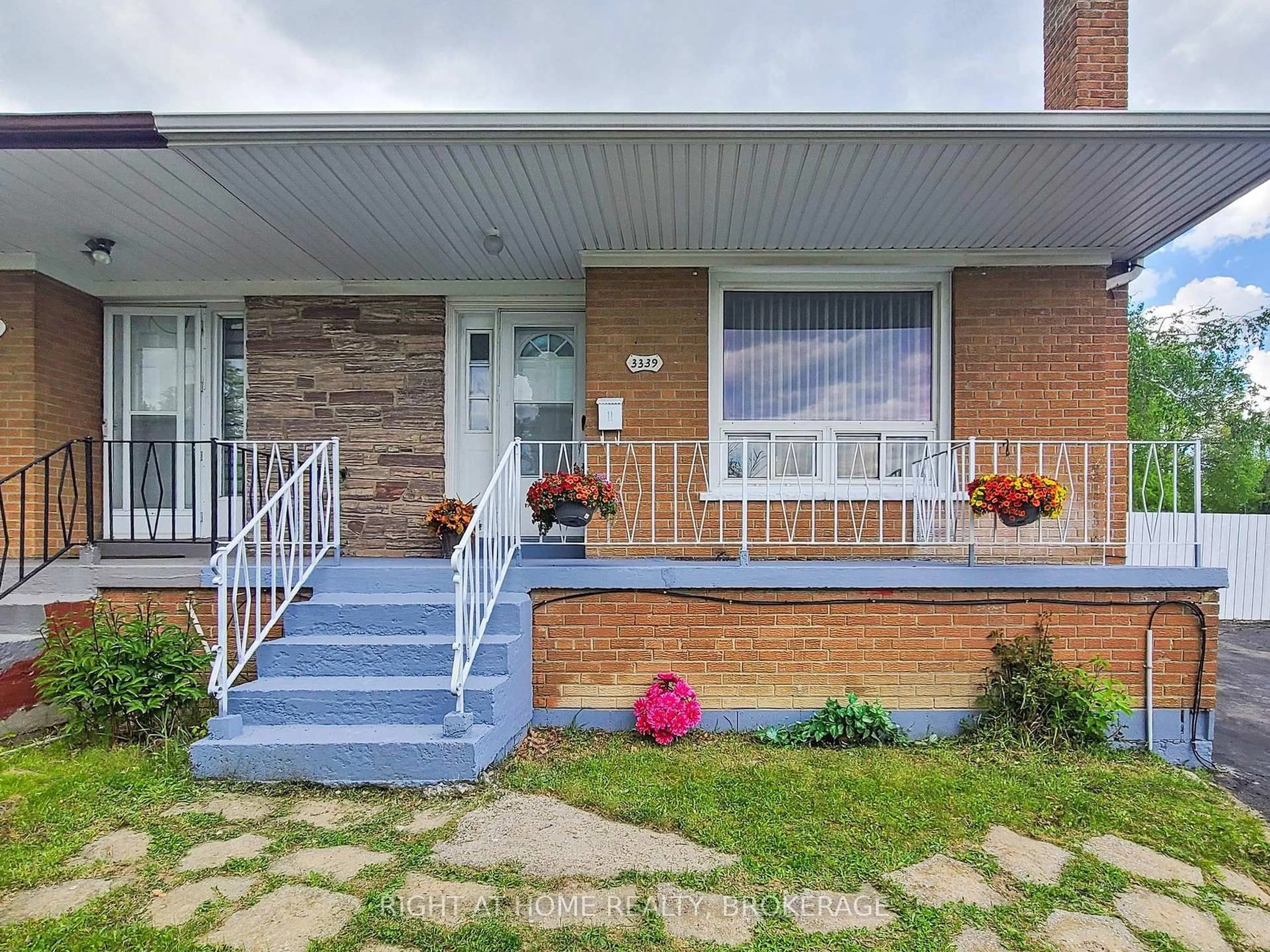 Home with brick exterior material, street for 3339 Victory Cres, Mississauga Ontario L4T 1M2