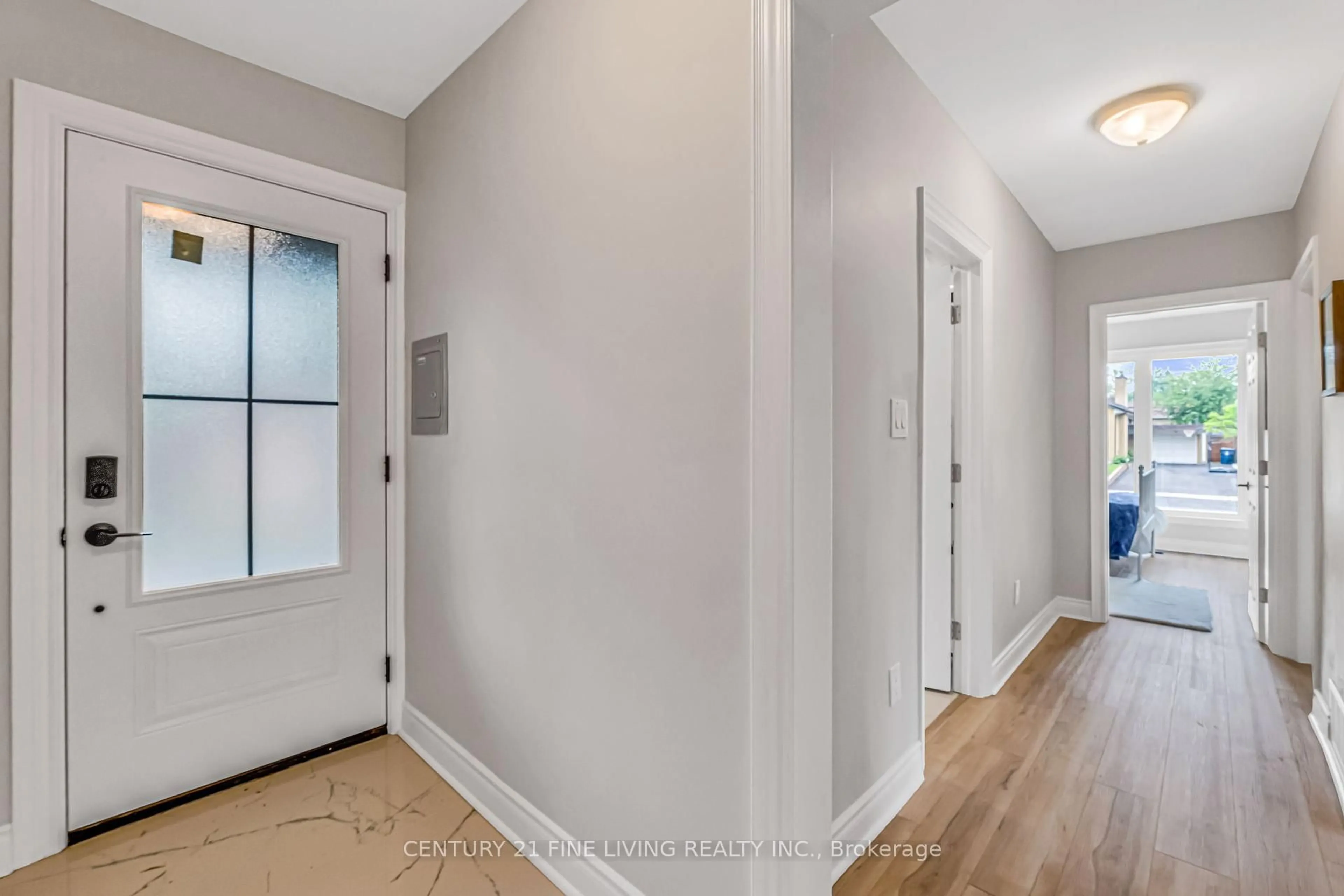 Indoor entryway for 46 Rossburn Dr, Toronto Ontario M9C 2P8