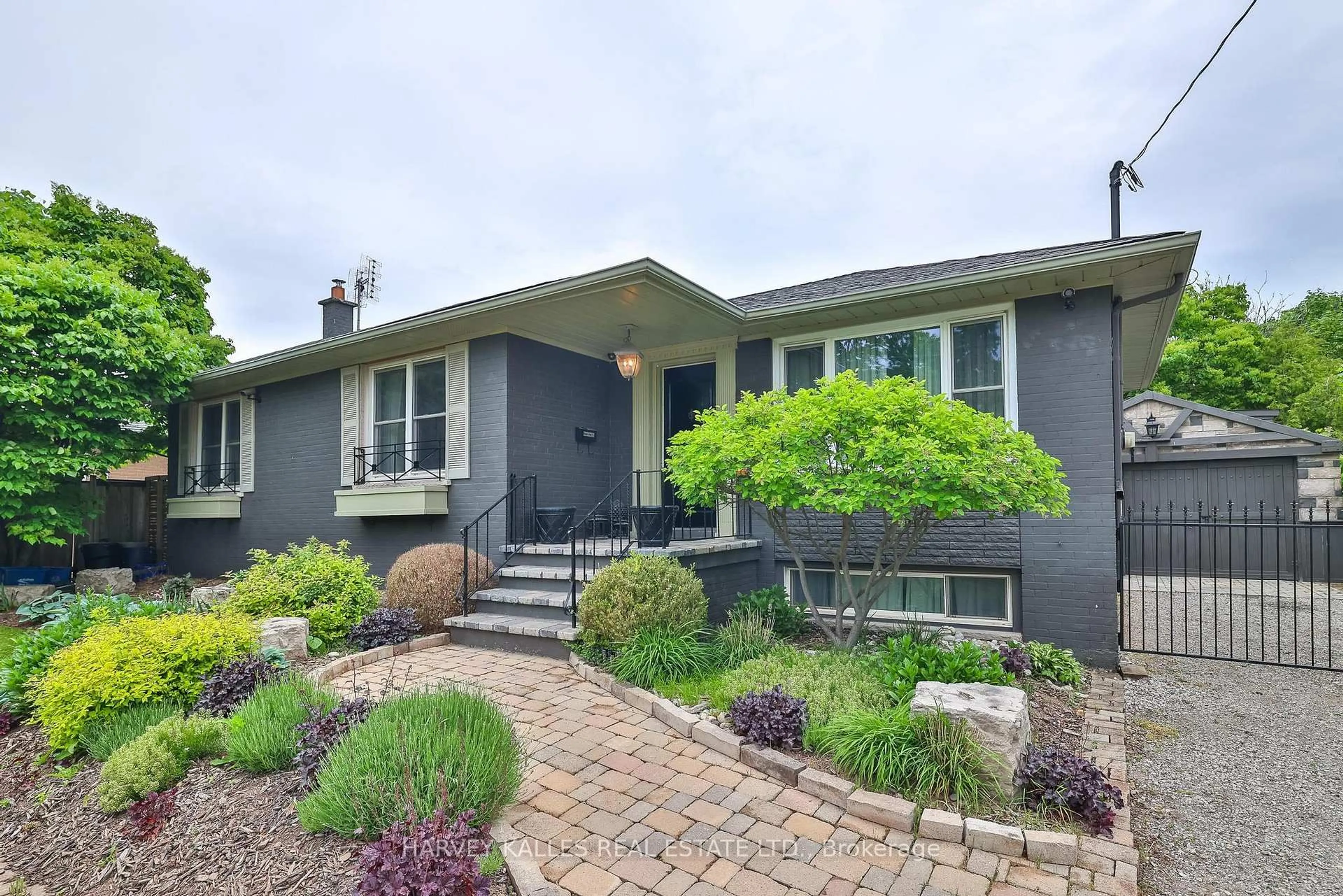Home with brick exterior material, street for 437 Seaton Dr, Oakville Ontario L6L 3Y3