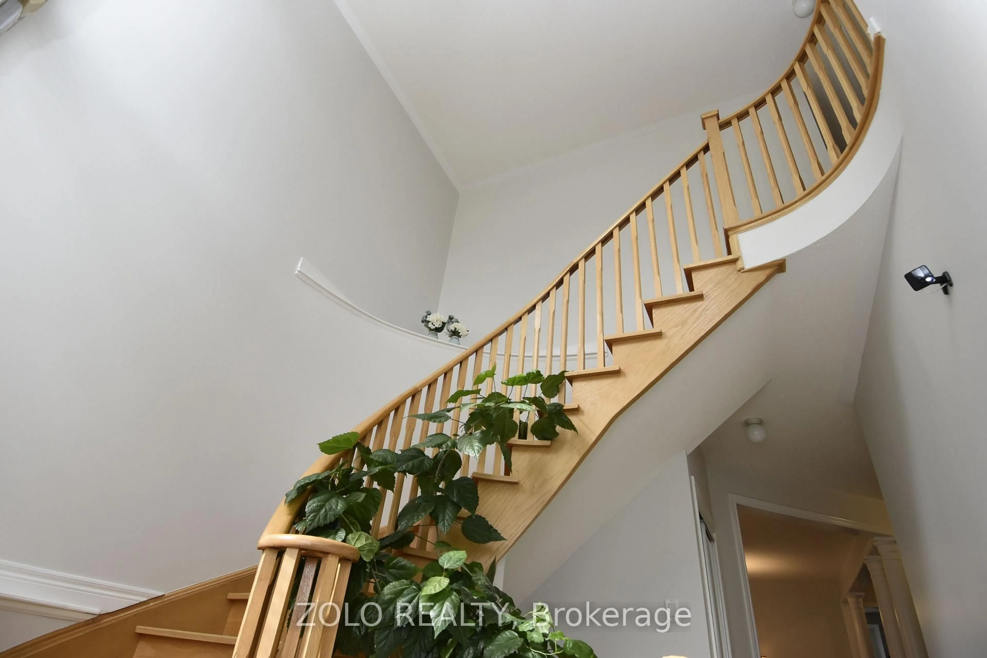 Stairs for 22 Showboat Cres, Brampton Ontario L6V 4R5