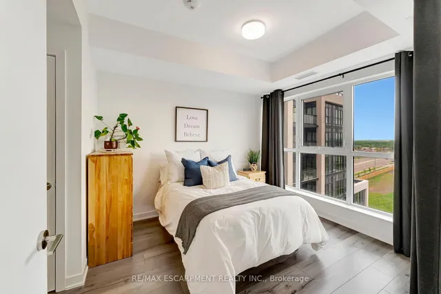 Additional property image - 405 Dundas St Unit 702
