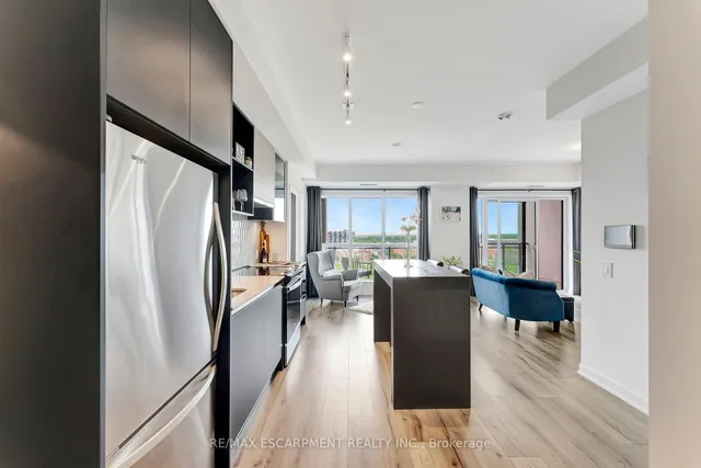 Additional property image - 405 Dundas St Unit 702