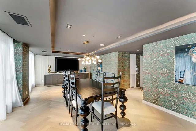 Additional property image - 405 Dundas St Unit 702