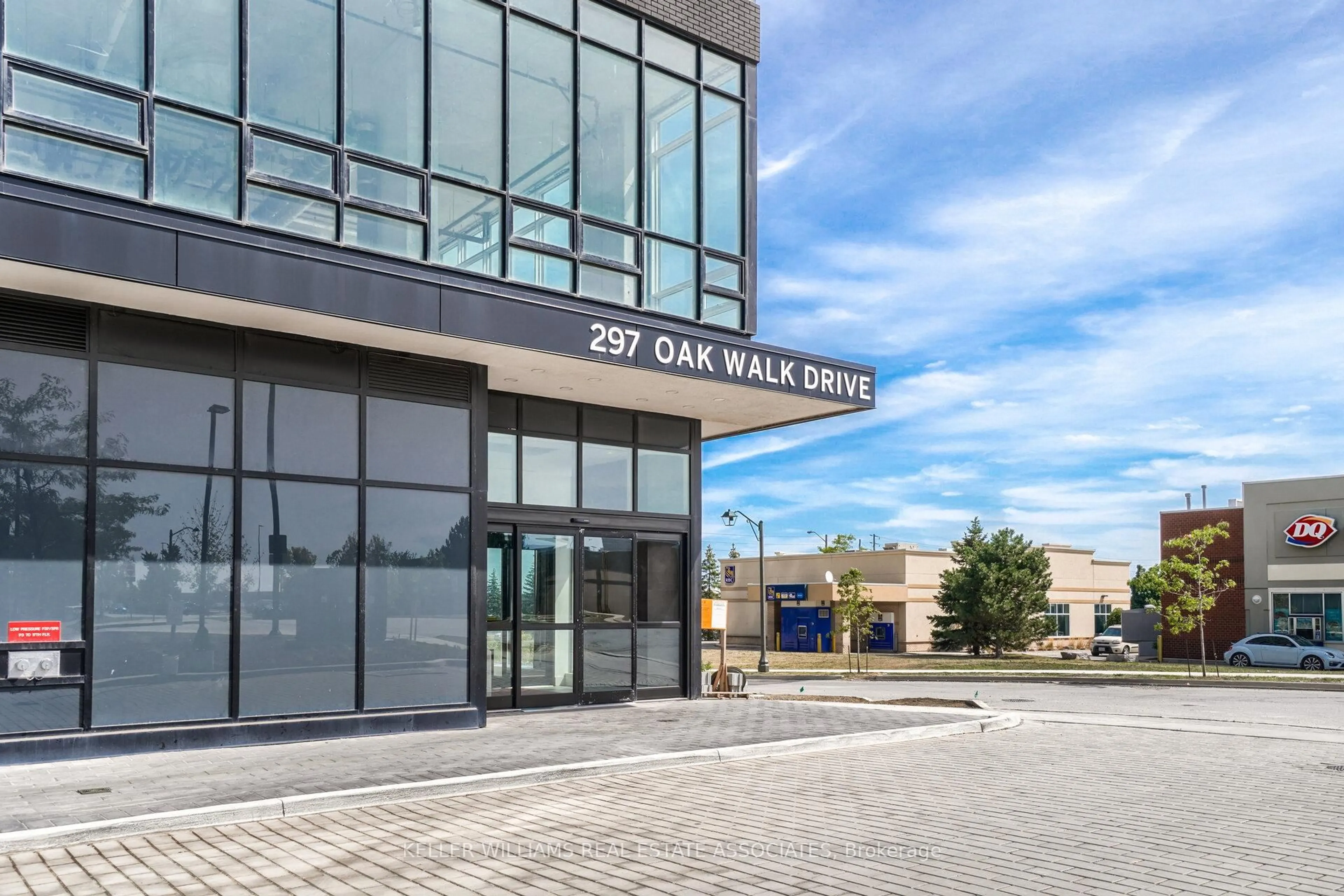 Unknown for 297 Oak Walk Dr #2003, Oakville Ontario L6H 3R6