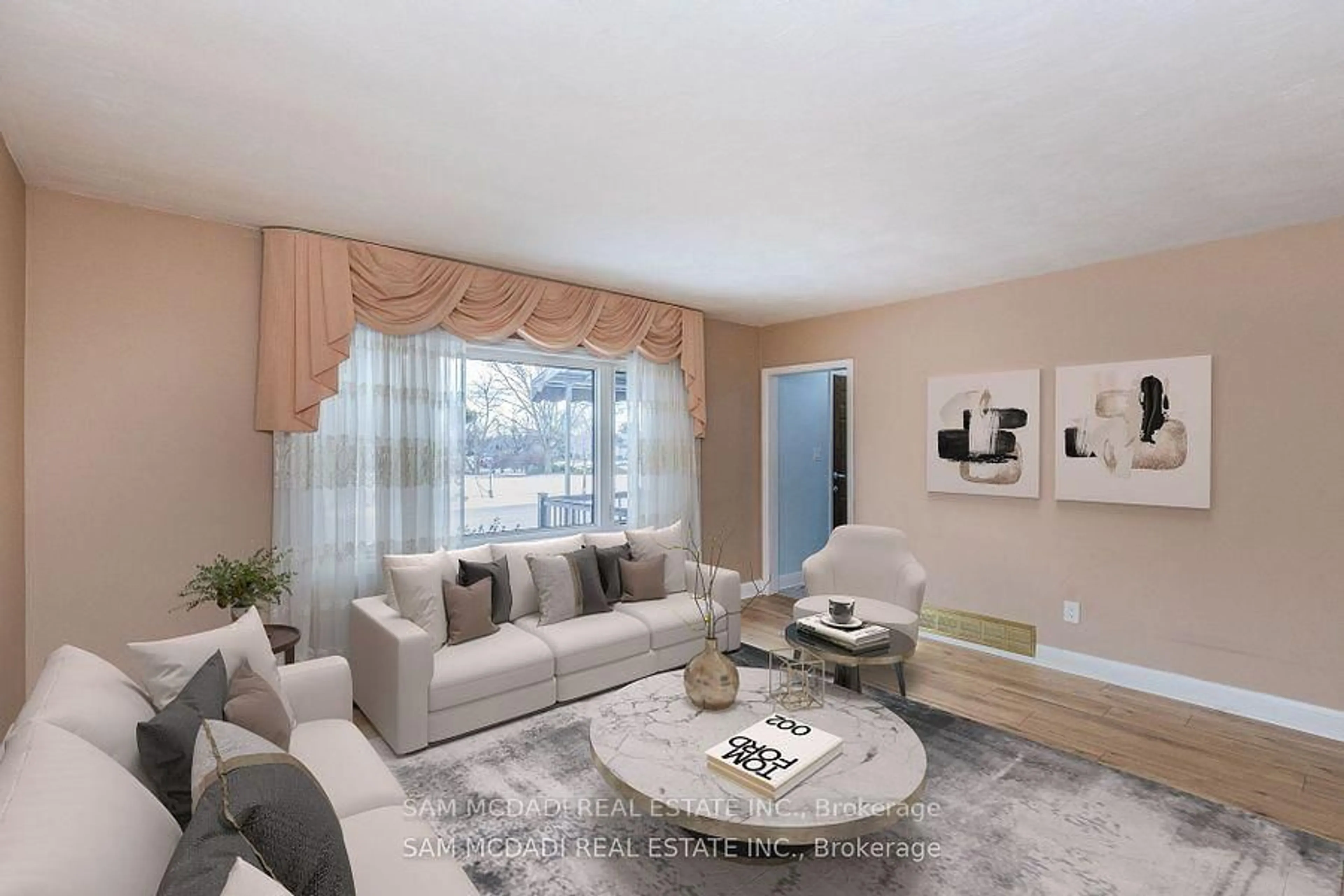 Living room with furniture, unknown for 125 Inglewood Dr, Oakville Ontario L6K 1W8