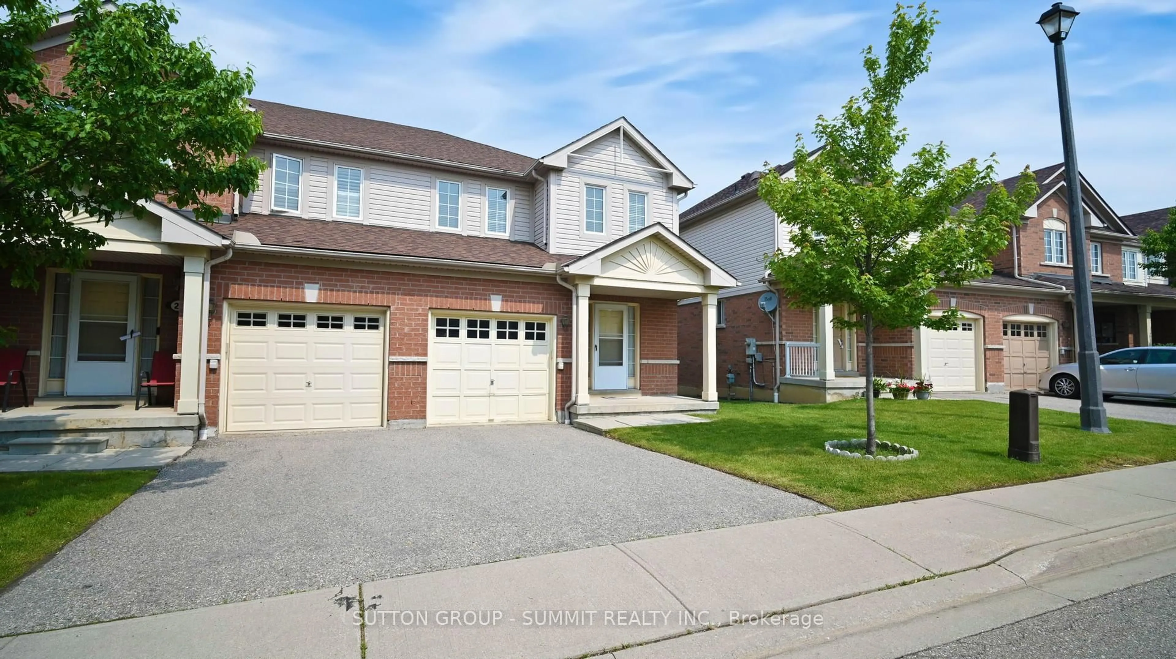 Home with brick exterior material, street for 6035 BIDWELL Tr #23, Mississauga Ontario L5V 3C8