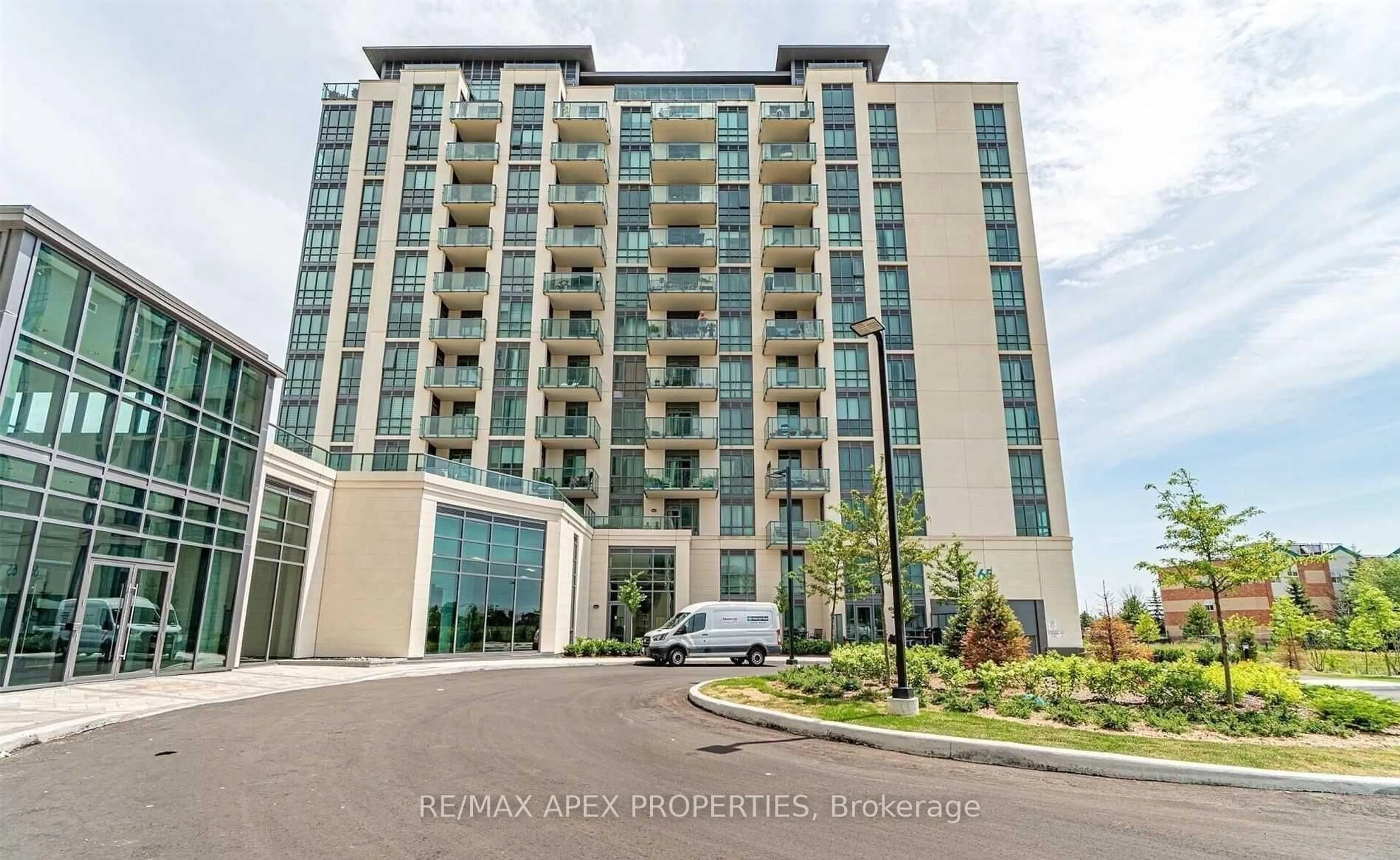 Indoor foyer for 65 Yorkland Blvd #708, Brampton Ontario L6P 4M5