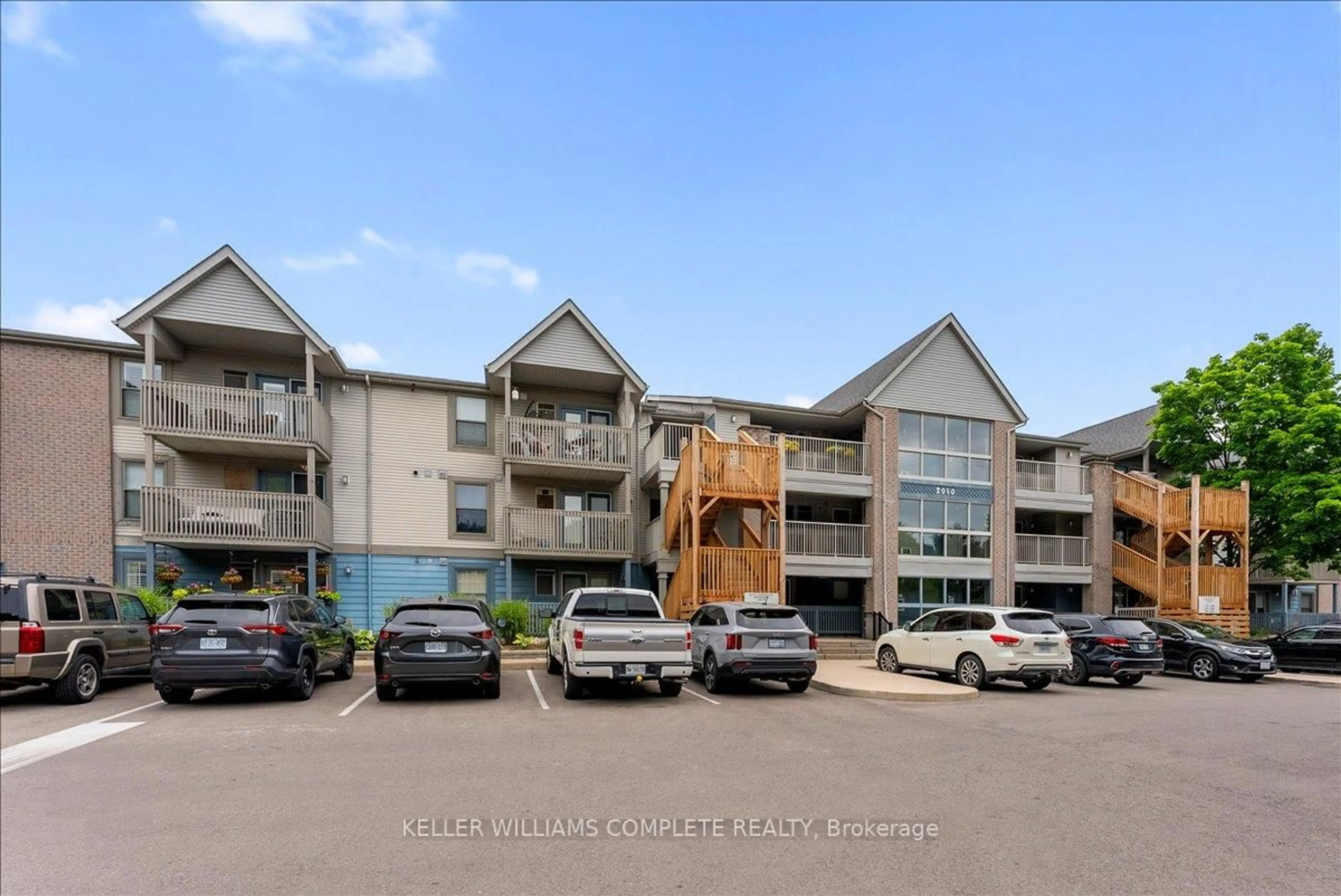 Unknown for 2010 CLEAVER Ave #211, Burlington Ontario L7M 4C1