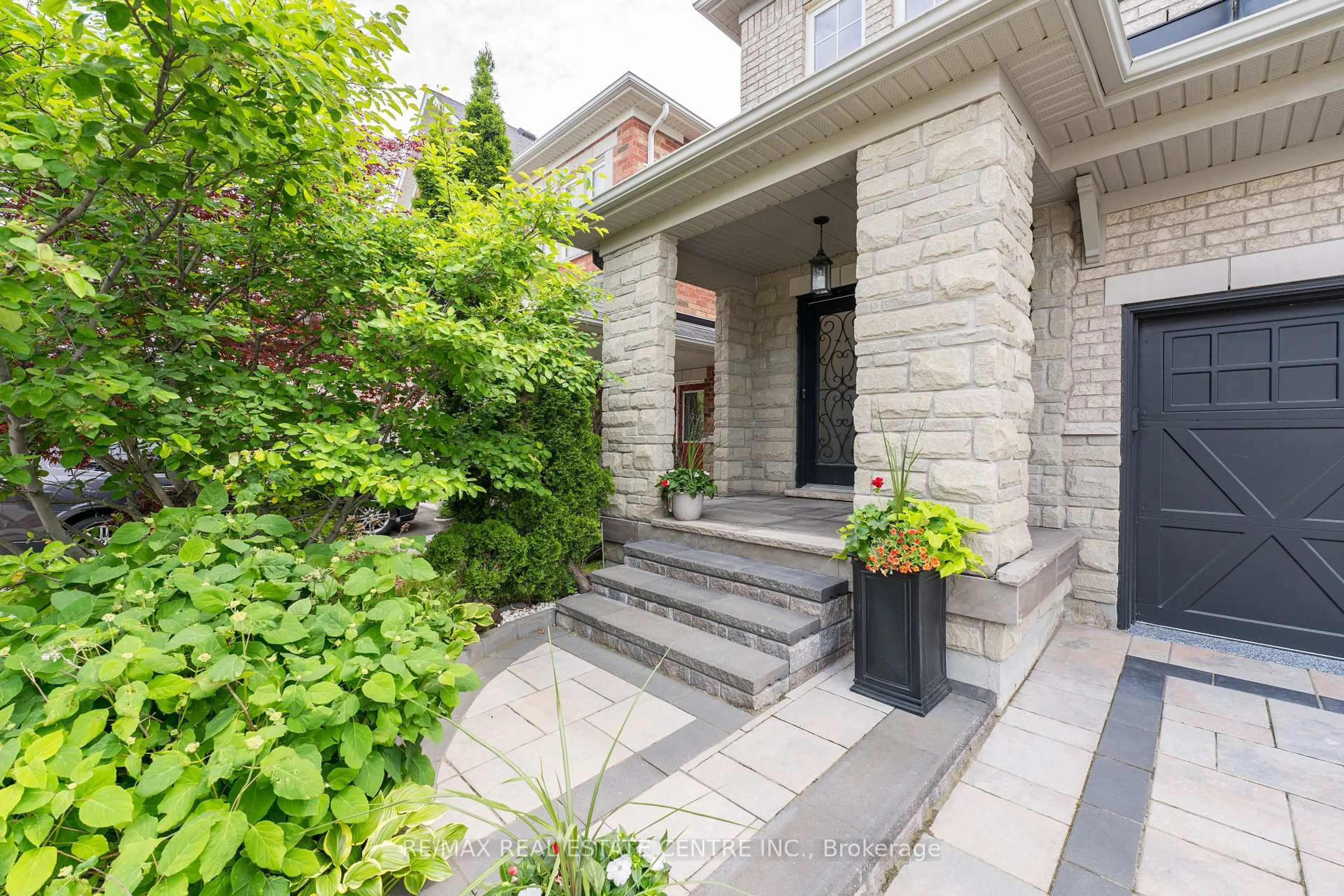 Unknown for 3344 Pottery Dr, Burlington Ontario L7M 0L3