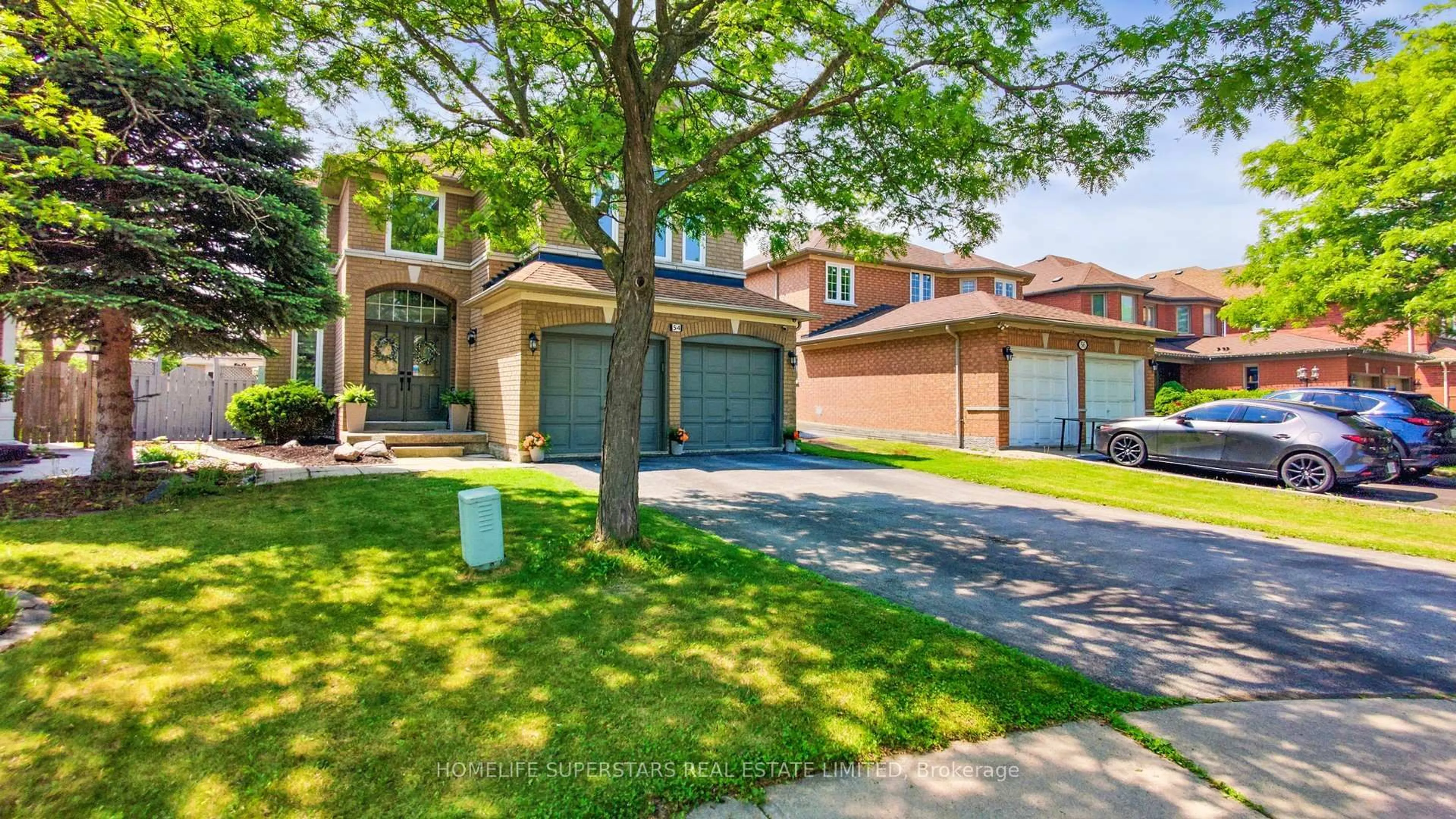 Home with brick exterior material, street for 54 Mount Mckinley Lane, Brampton Ontario L6R 2C2