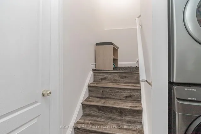 Additional image 34 of 32 Matthew Harrison St