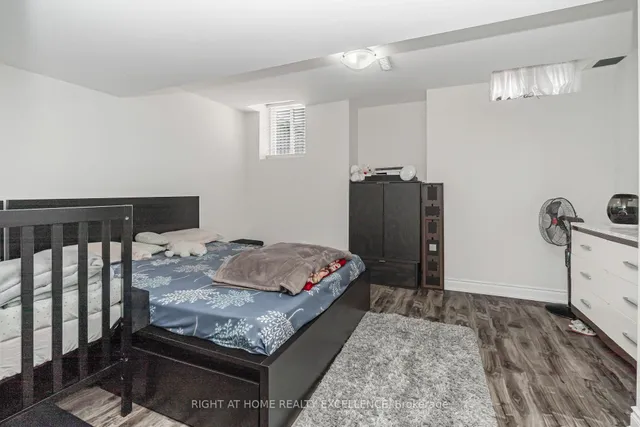 Additional image 37 of 32 Matthew Harrison St