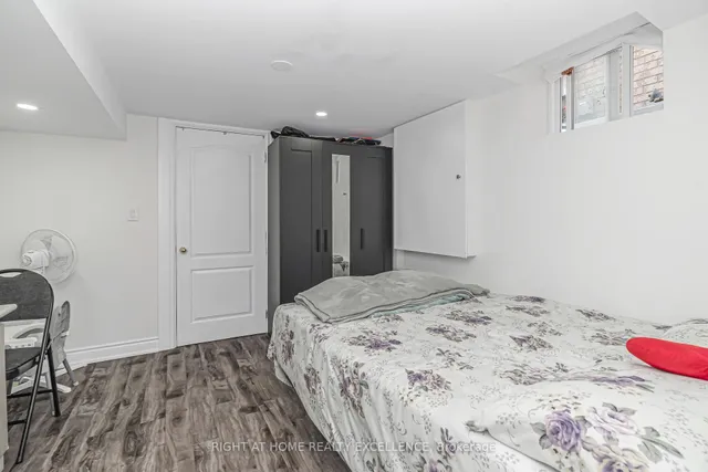 Additional image 38 of 32 Matthew Harrison St