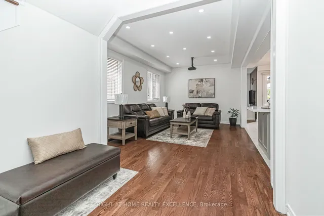 Additional image 7 of 32 Matthew Harrison St