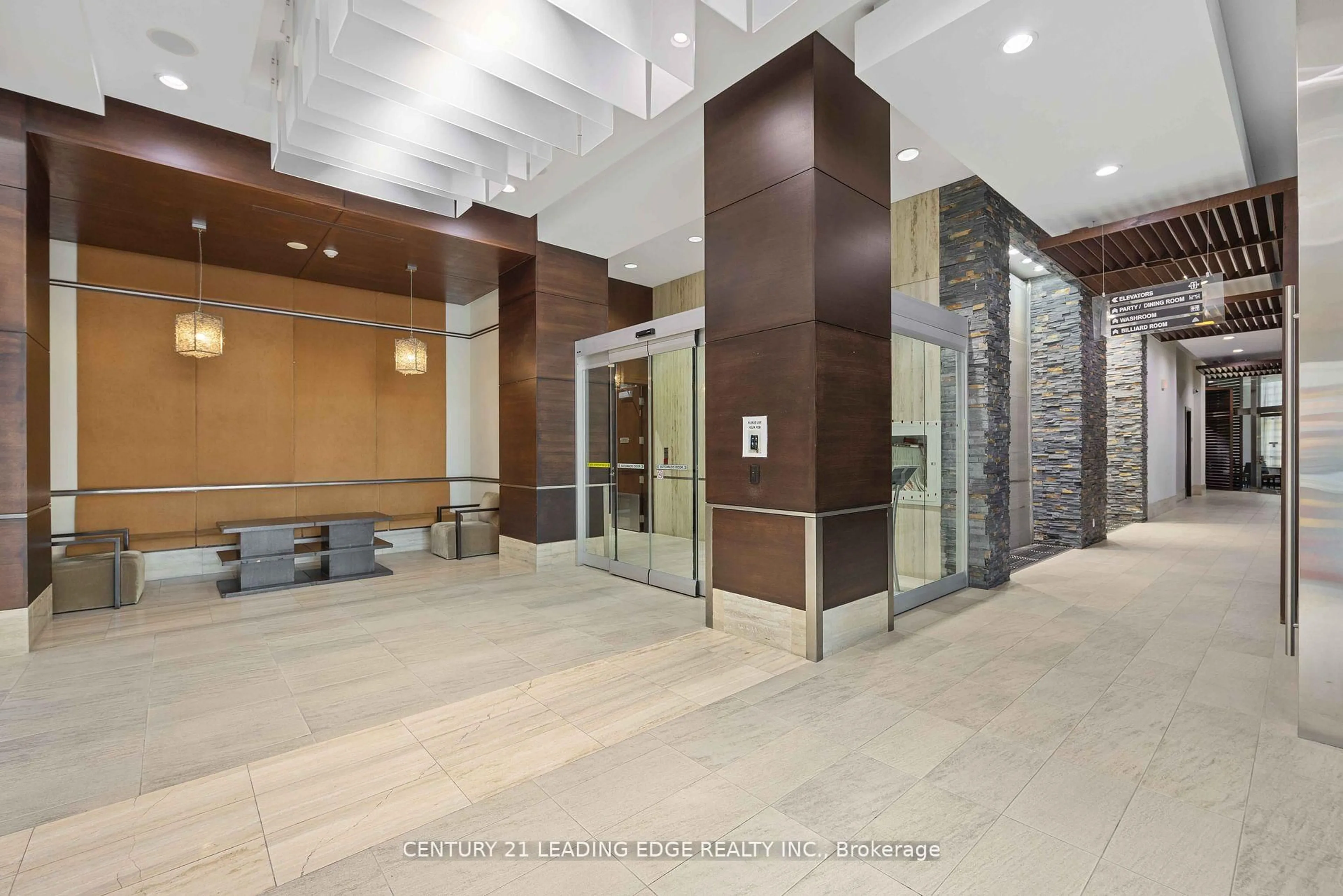 Lobby for 330 BURNHAMTHORPE Rd #1506, Mississauga Ontario L5B 0E1