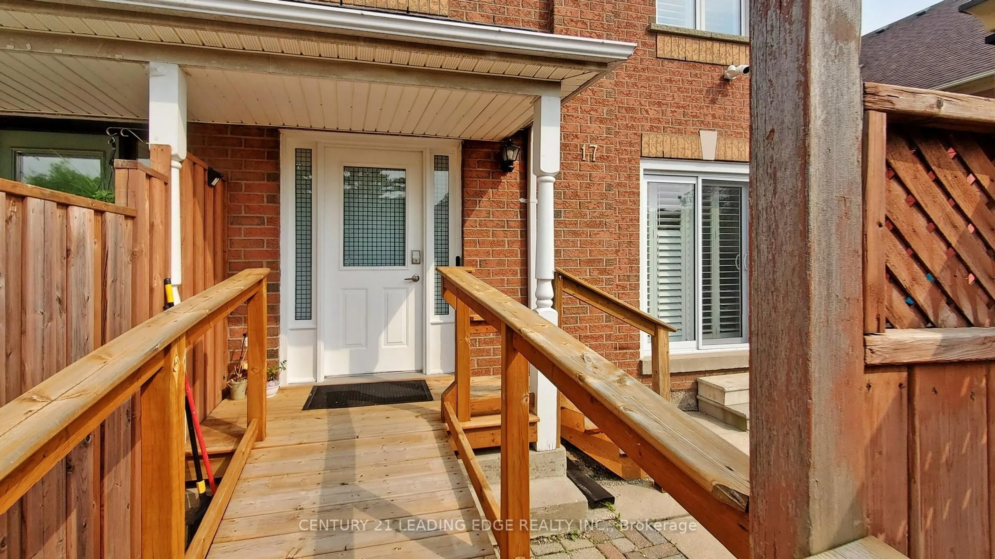 Unknown for 17 Pressed Brick Dr, Brampton Ontario L6V 4K3