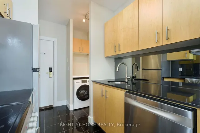 Additional image 9 of 2737 Keele St Unit 227