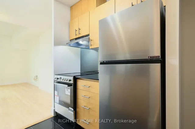 Additional image 8 of 2737 Keele St Unit 227