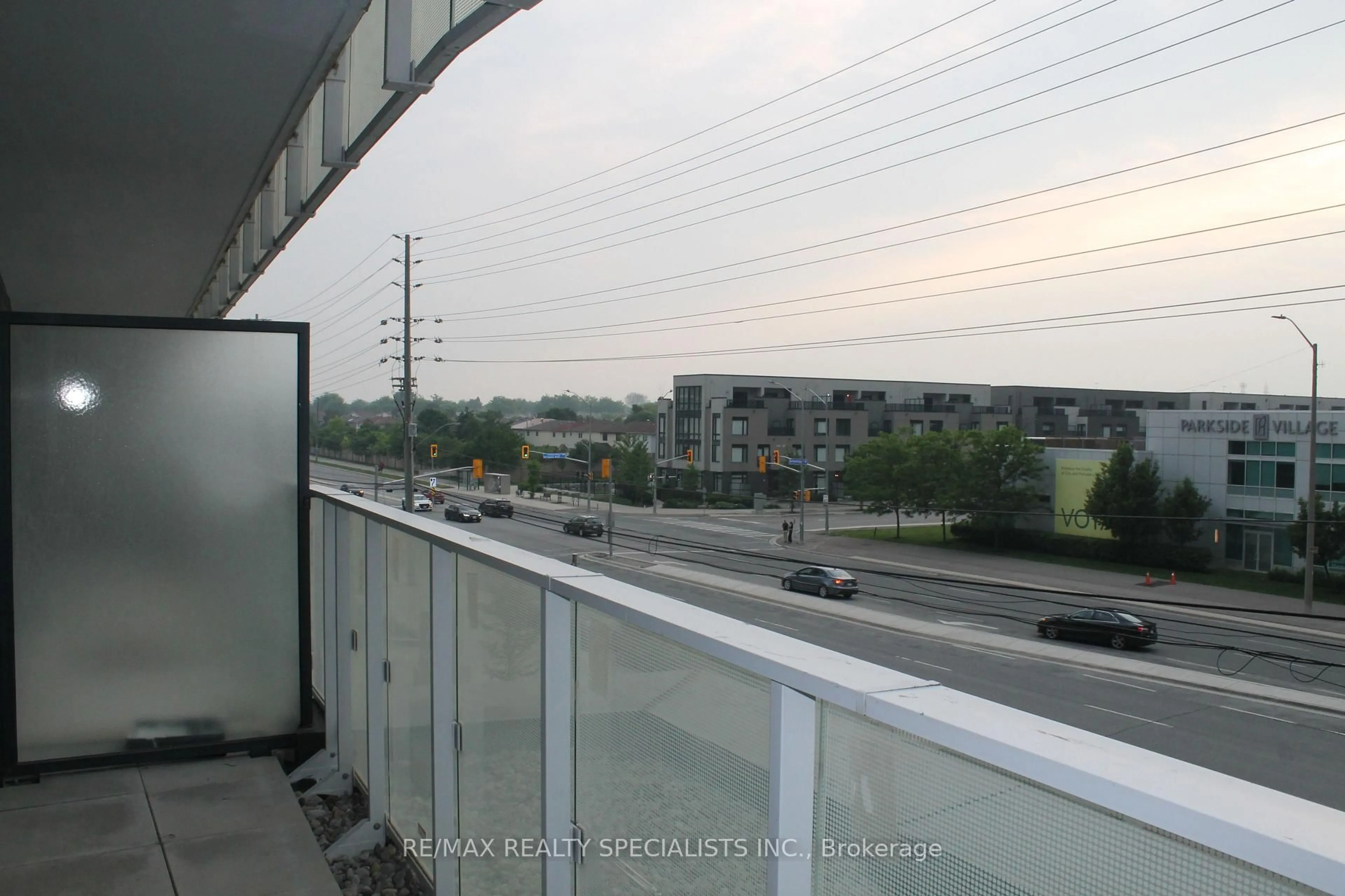 Balcony in the apartment, city buildings view from balcony for 3900 Confederation Pkwy #211, Mississauga Ontario L5B 3Y1