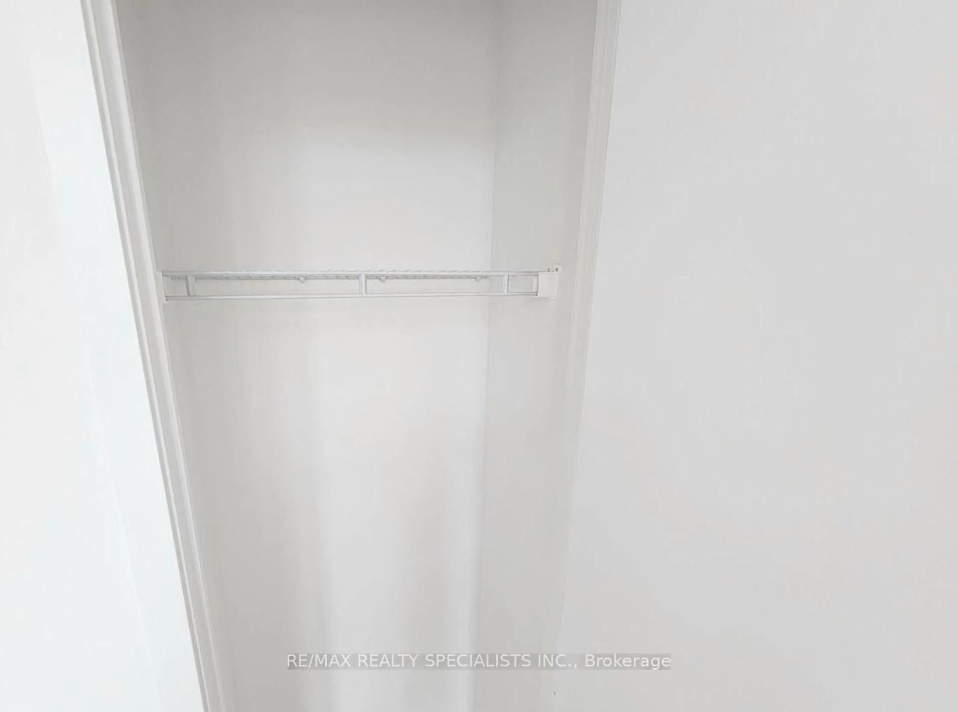 A pic of a room for 3900 Confederation Pkwy #211, Mississauga Ontario L5B 3Y1